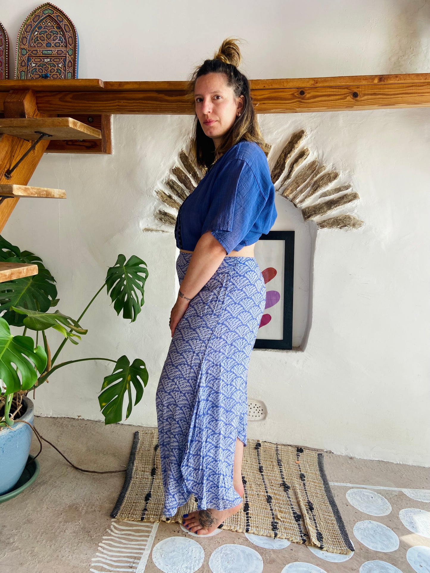 VINTAGE 90's Loose Blue Patterned Wide Leg Trousers - M/L