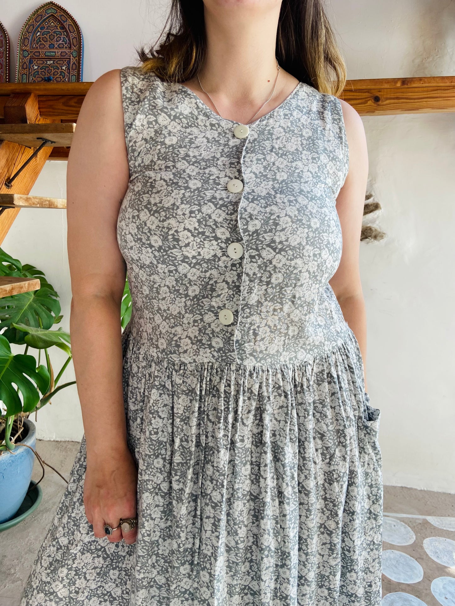 VINTAGE 90's Grey Floral Midi Dress - S/M