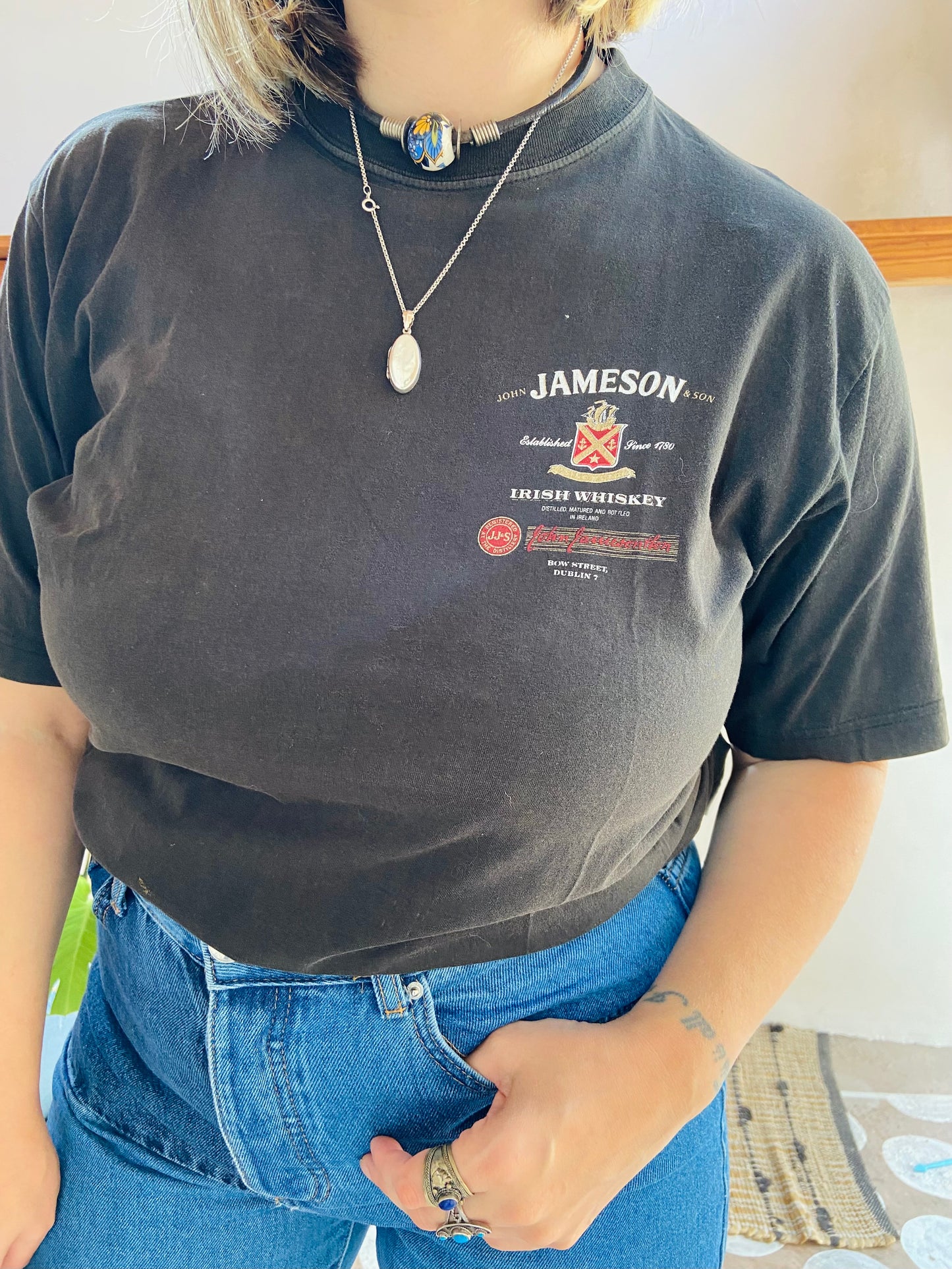 VINTAGE 90's Jameson Irish Whisky Short Sleeved T-Shirt - S/M