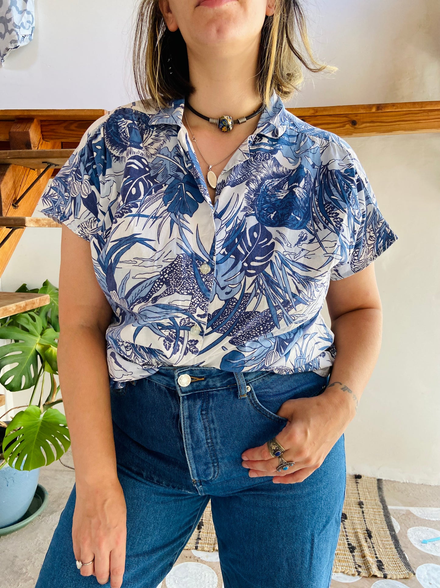 VINTAGE 90's Blue Leaf Print Short Sleeve Shirt - M/L
