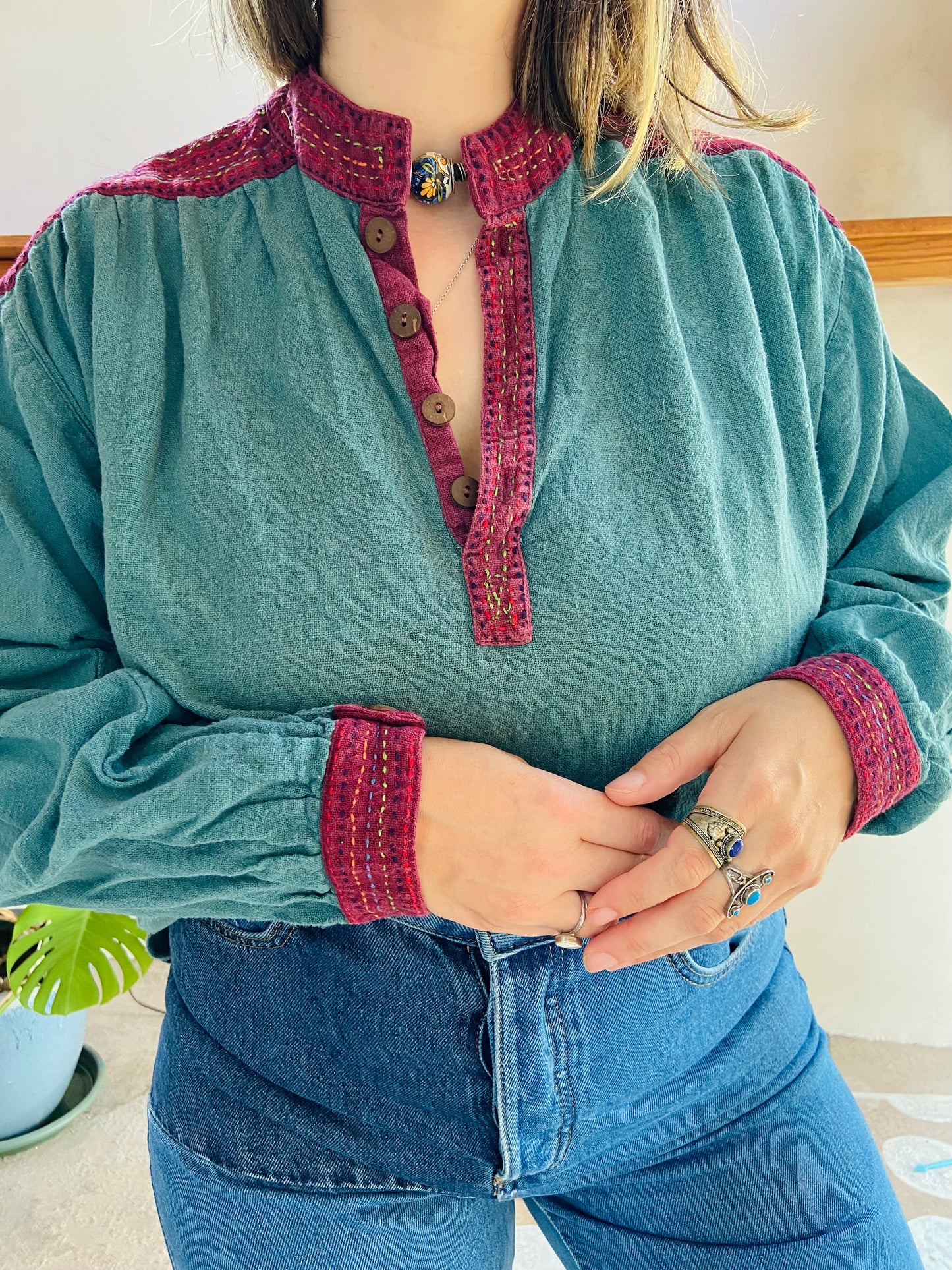 VINTAGE 90's Hippie Embroidered Green Long Sleeve Tunic Top - M/L
