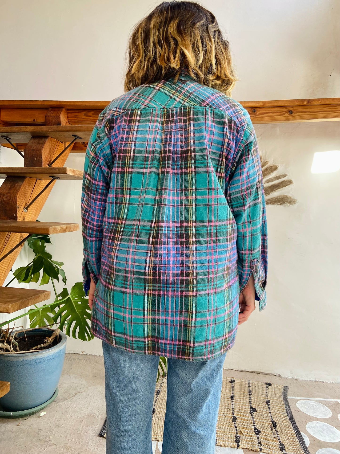 VINTAGE 90’s Checked Blue Flannel Long Sleeve Shirt - L