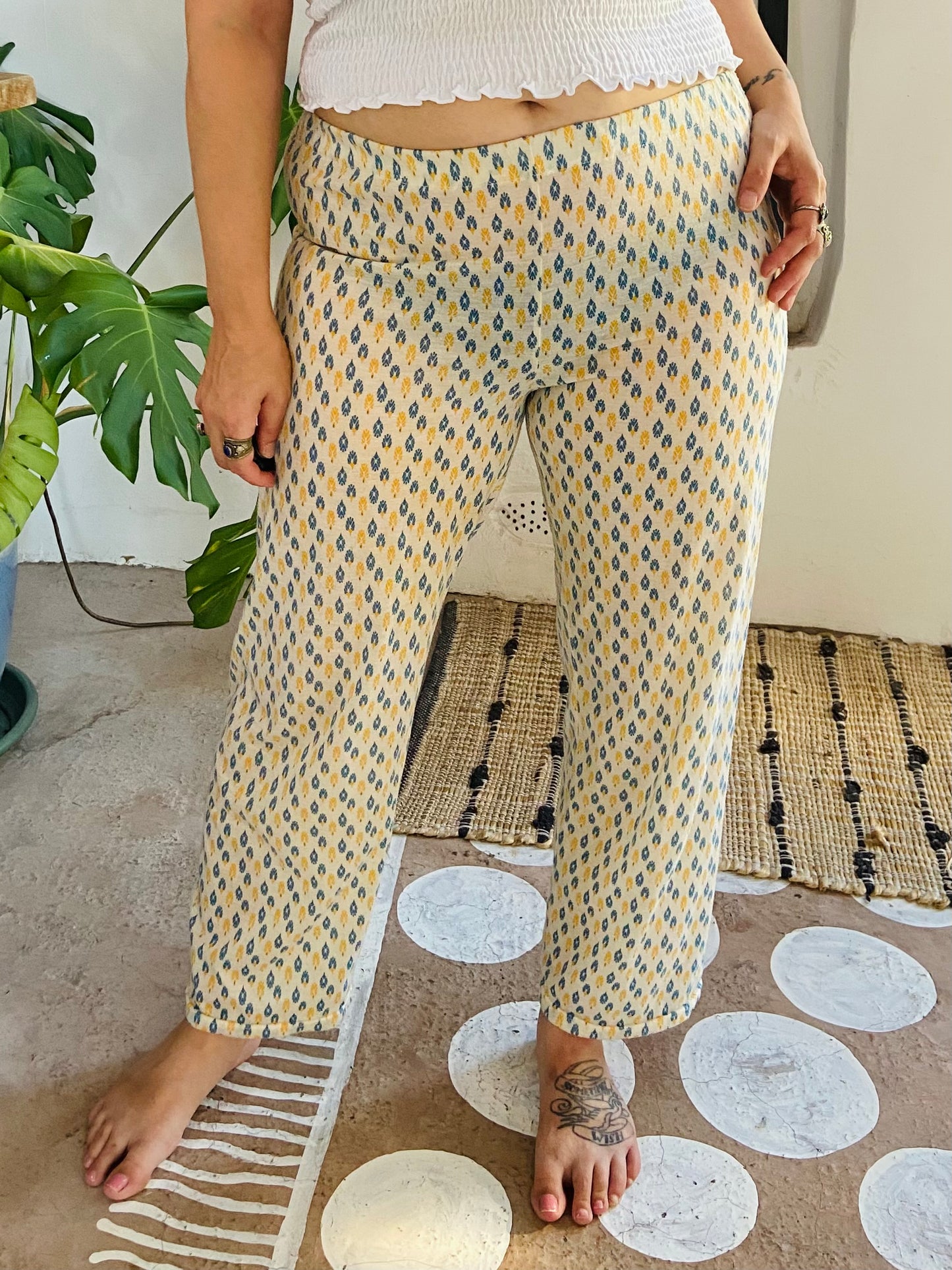 VINTAGE 90's Blue & Yellow Bohemian Print Trousers - S/M
