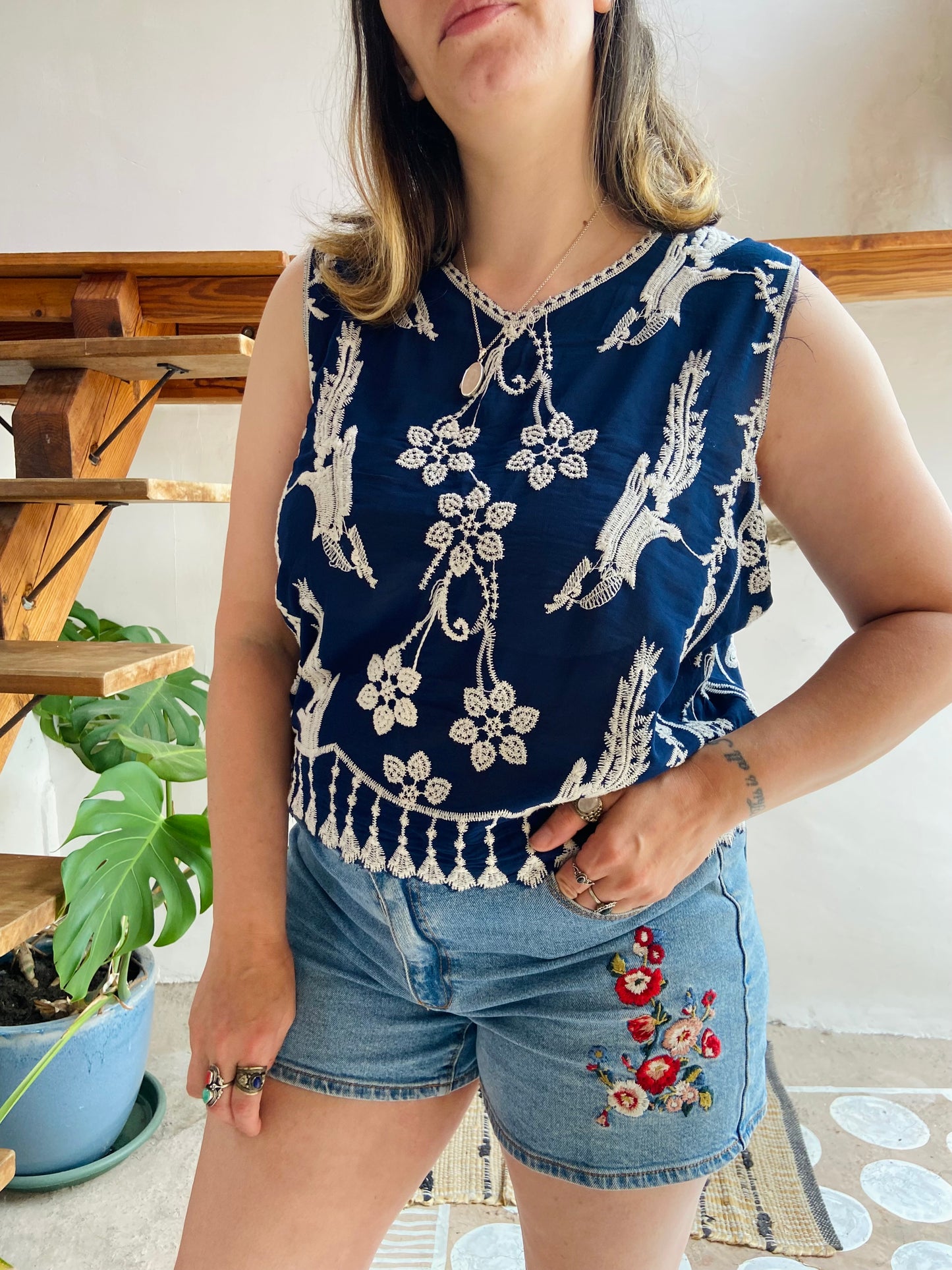 VINTAGE 90's Blue Embroidered Loose Tank Top - M/L