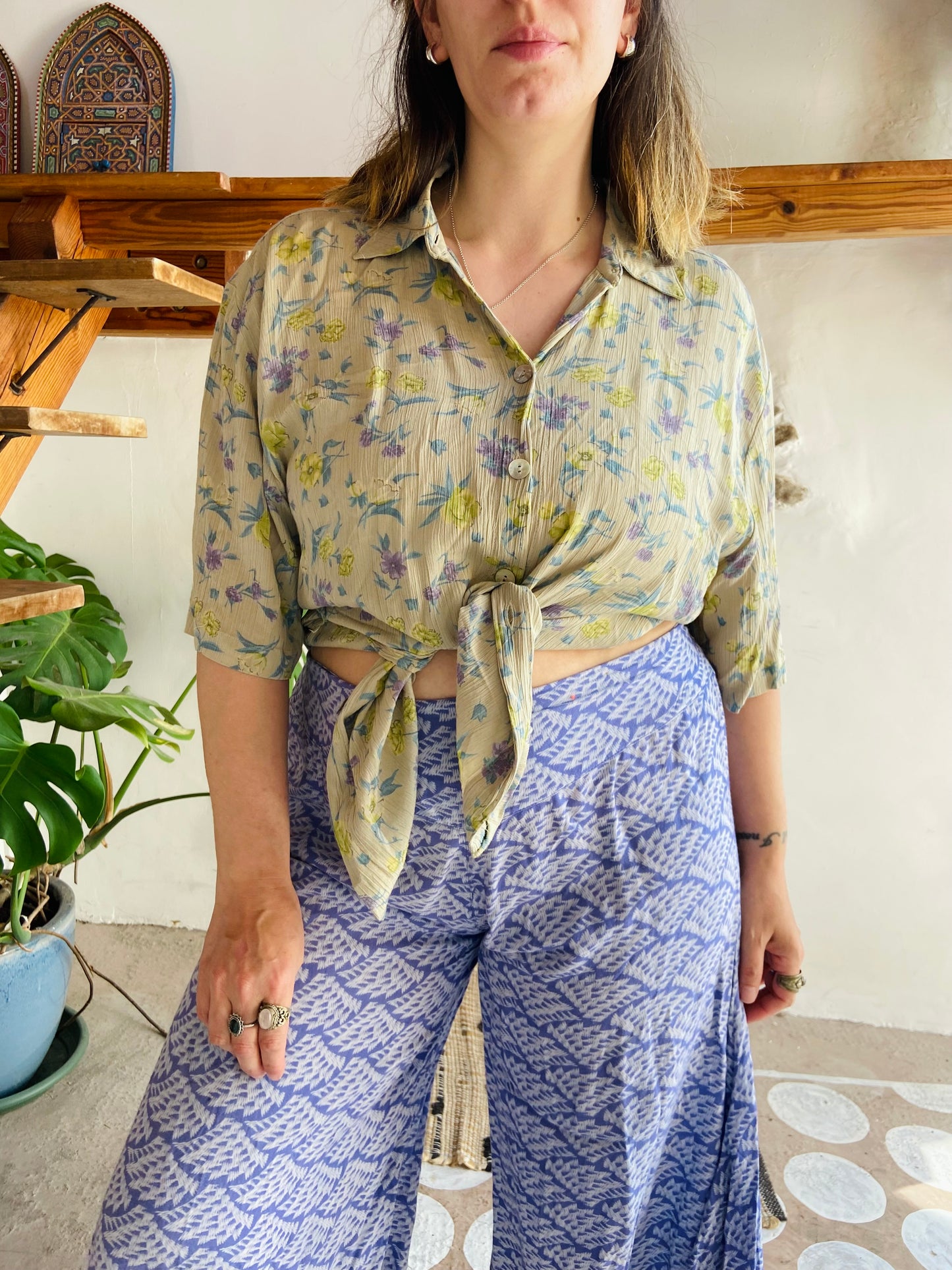 VINTAGE 90's Pastel Floral Short Sleeve Shirt - M/L