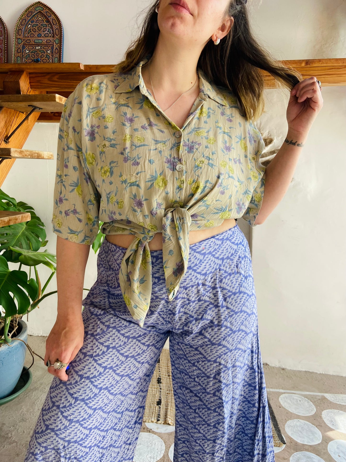 VINTAGE 90's Pastel Floral Short Sleeve Shirt - M/L