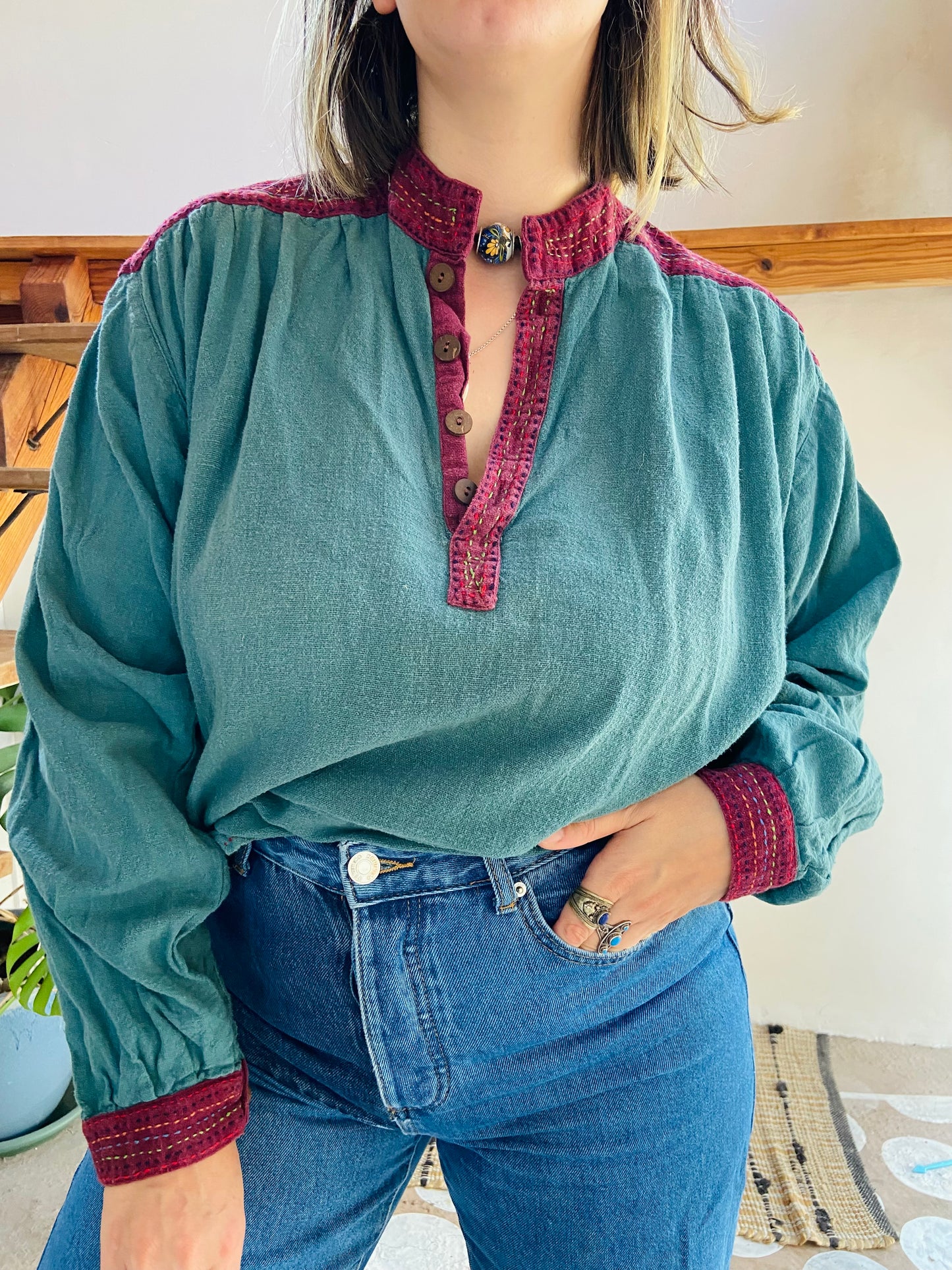 VINTAGE 90's Hippie Embroidered Green Long Sleeve Tunic Top - M/L