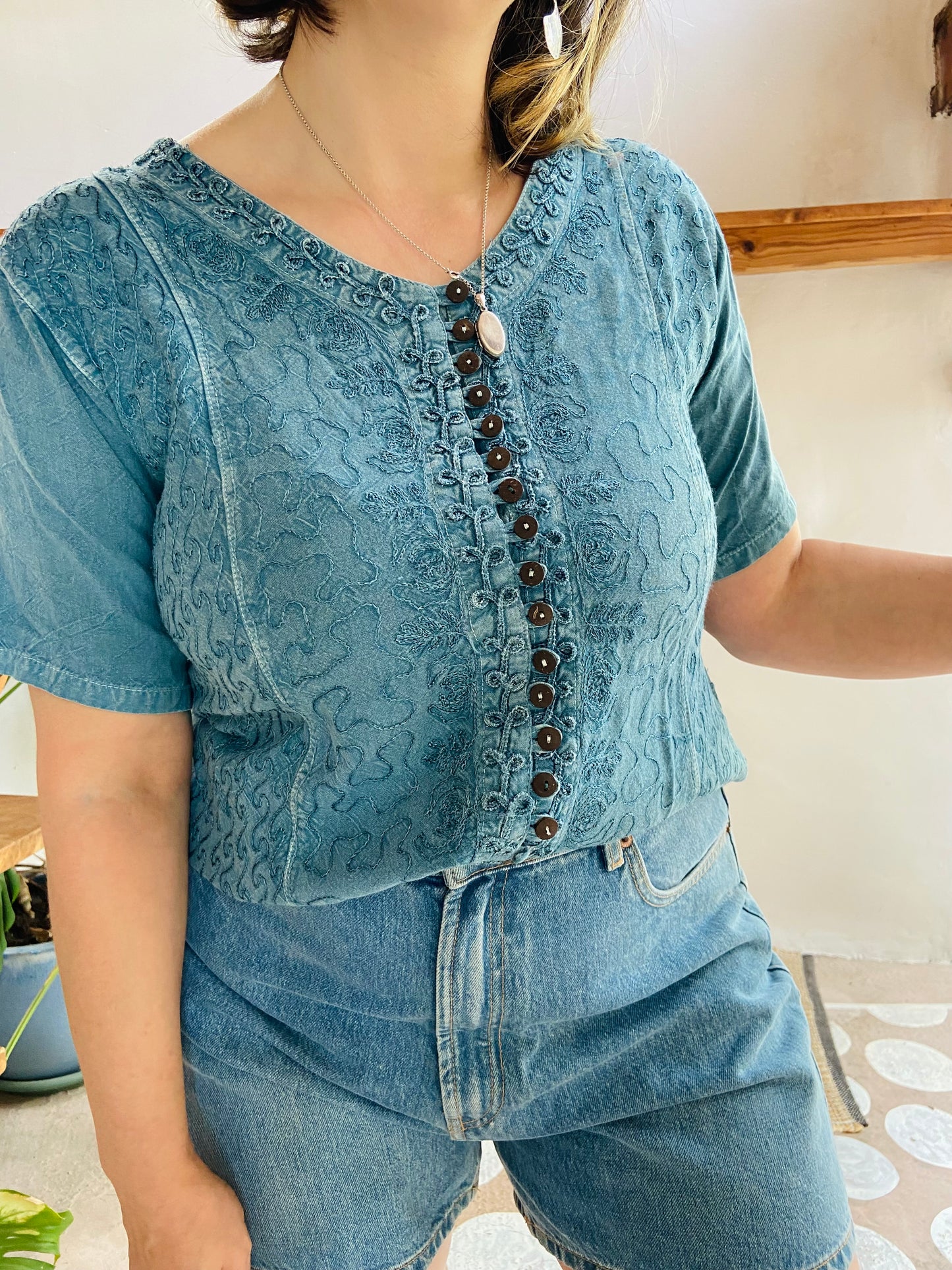 VINTAGE 90’s Blue Embroidered Hippie Short Sleeve Top - S