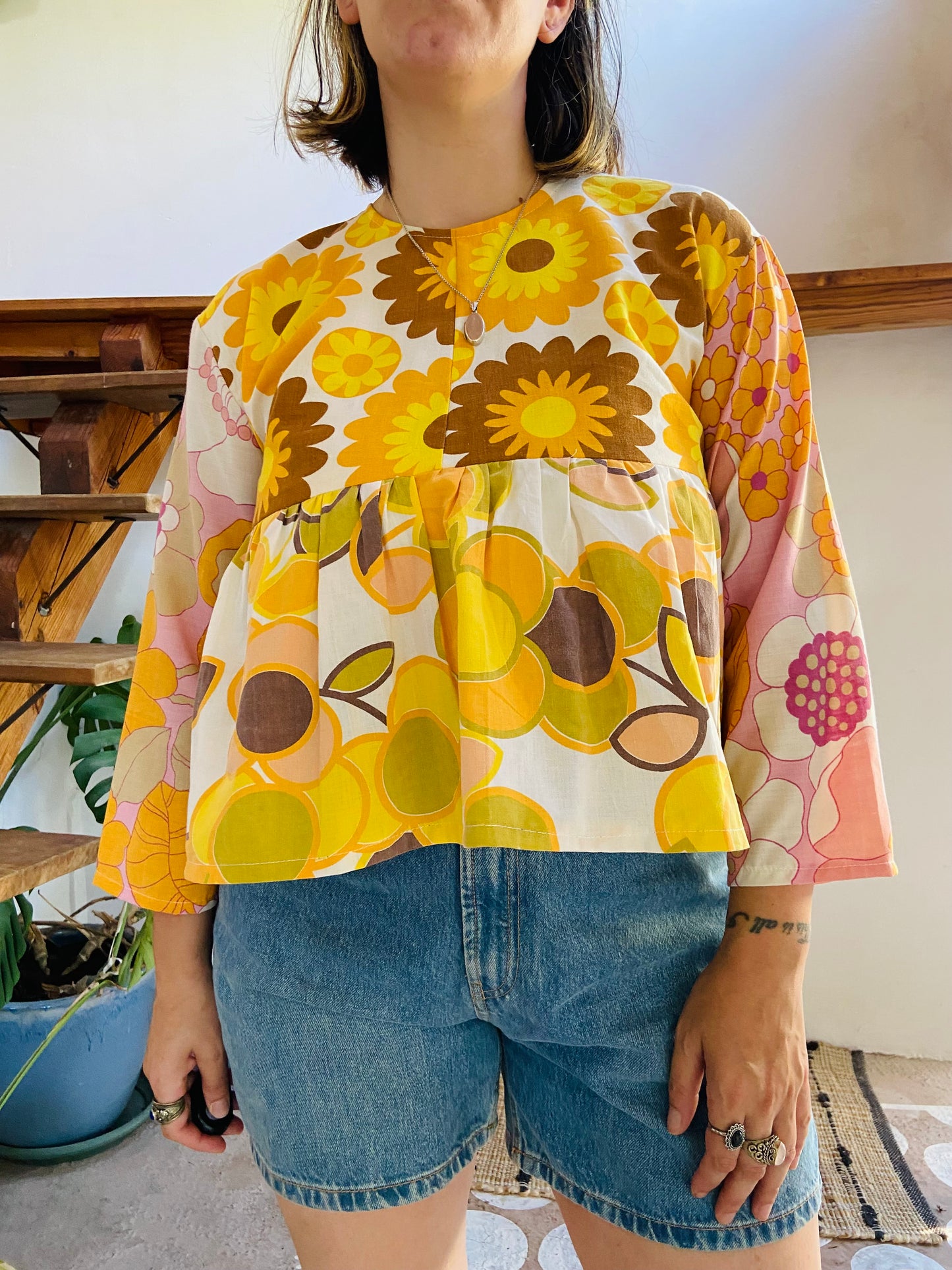 DESERT FOX Patchwork 70's Orange & Pink Floral Ruffle Top - S/M