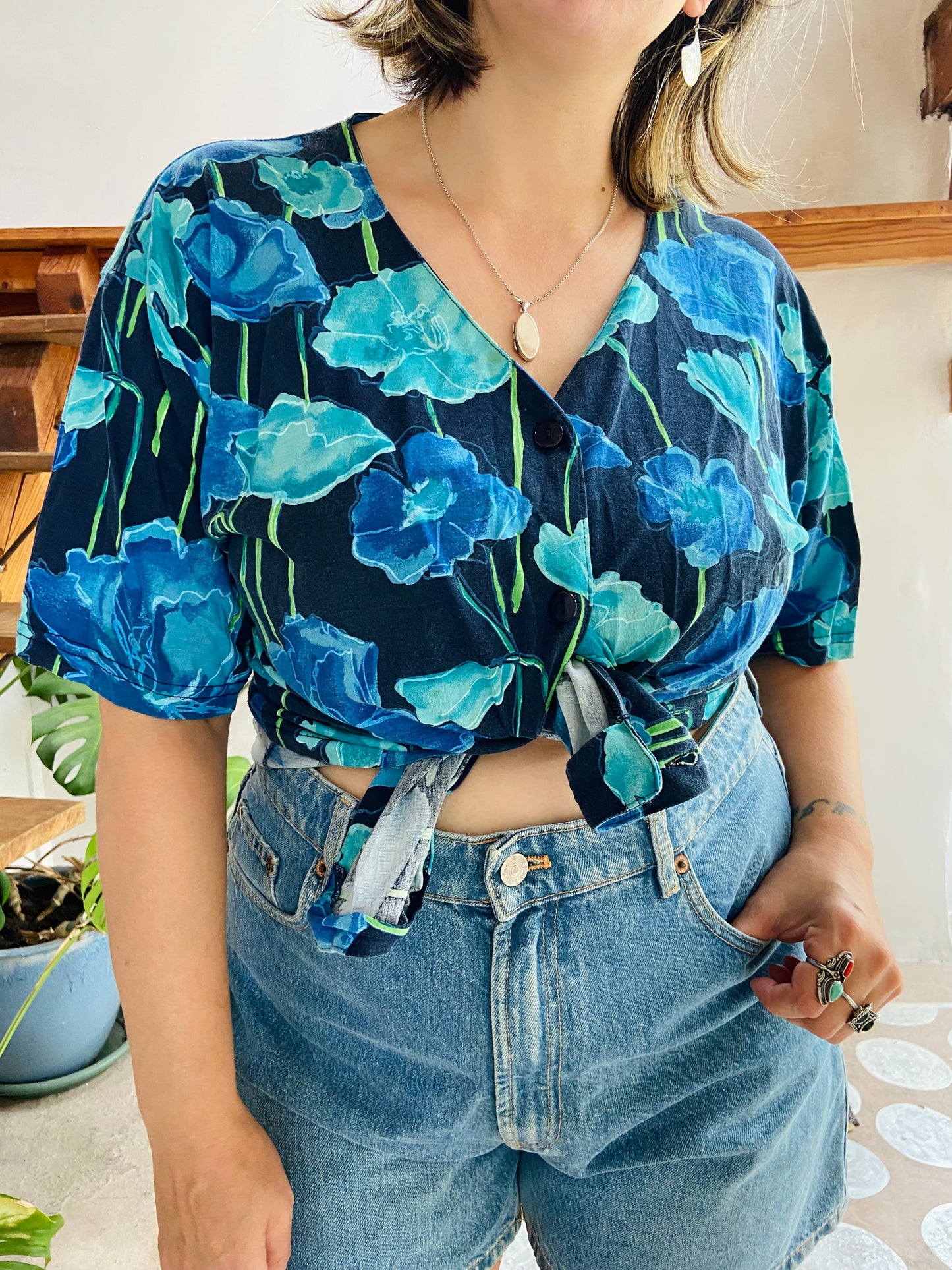 VINTAGE 80’s Blue Floral Loose Top - M/L