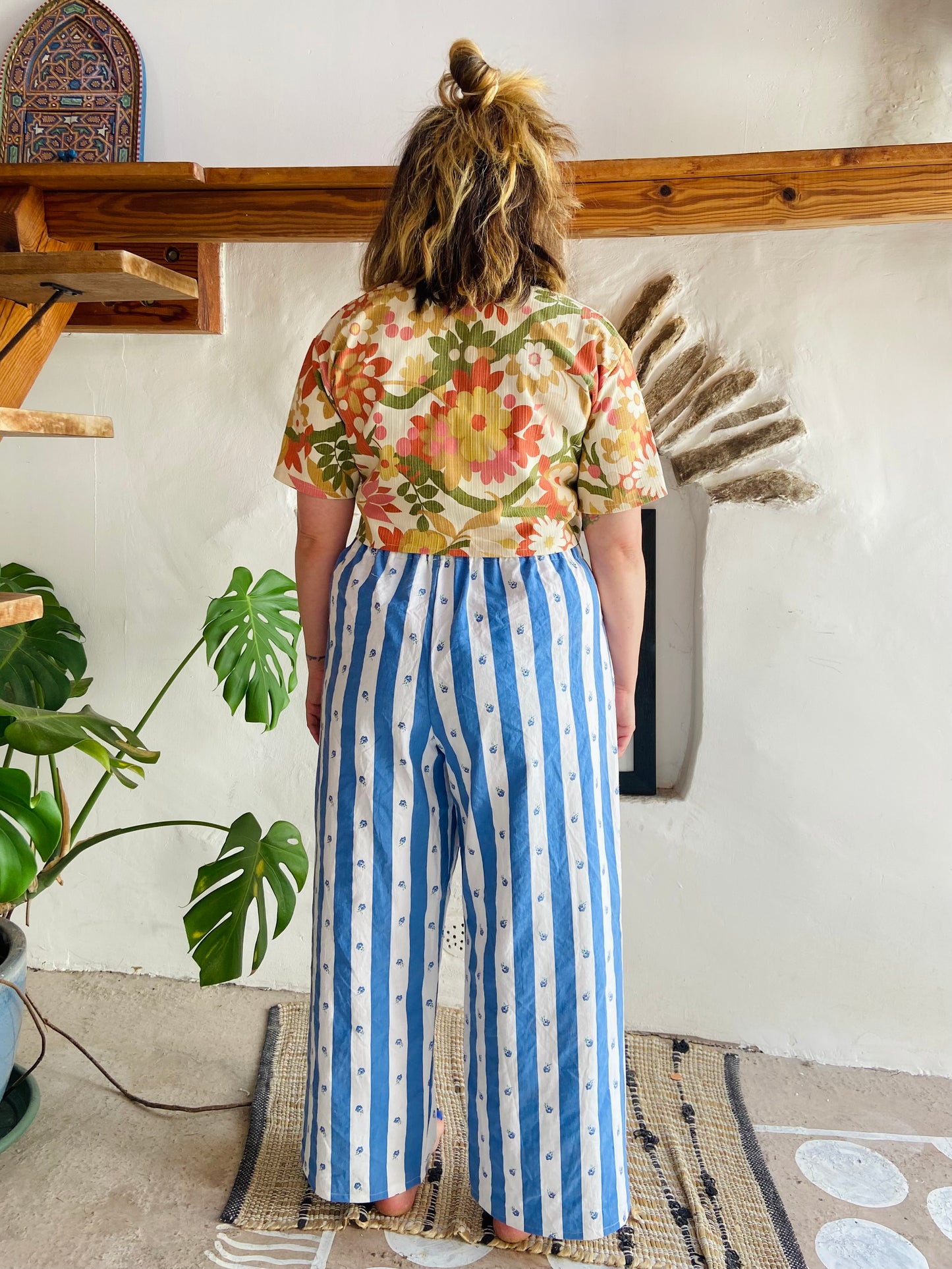 DESERT FOX Blue & White Floral Print Wide Leg Trousers - S/M
