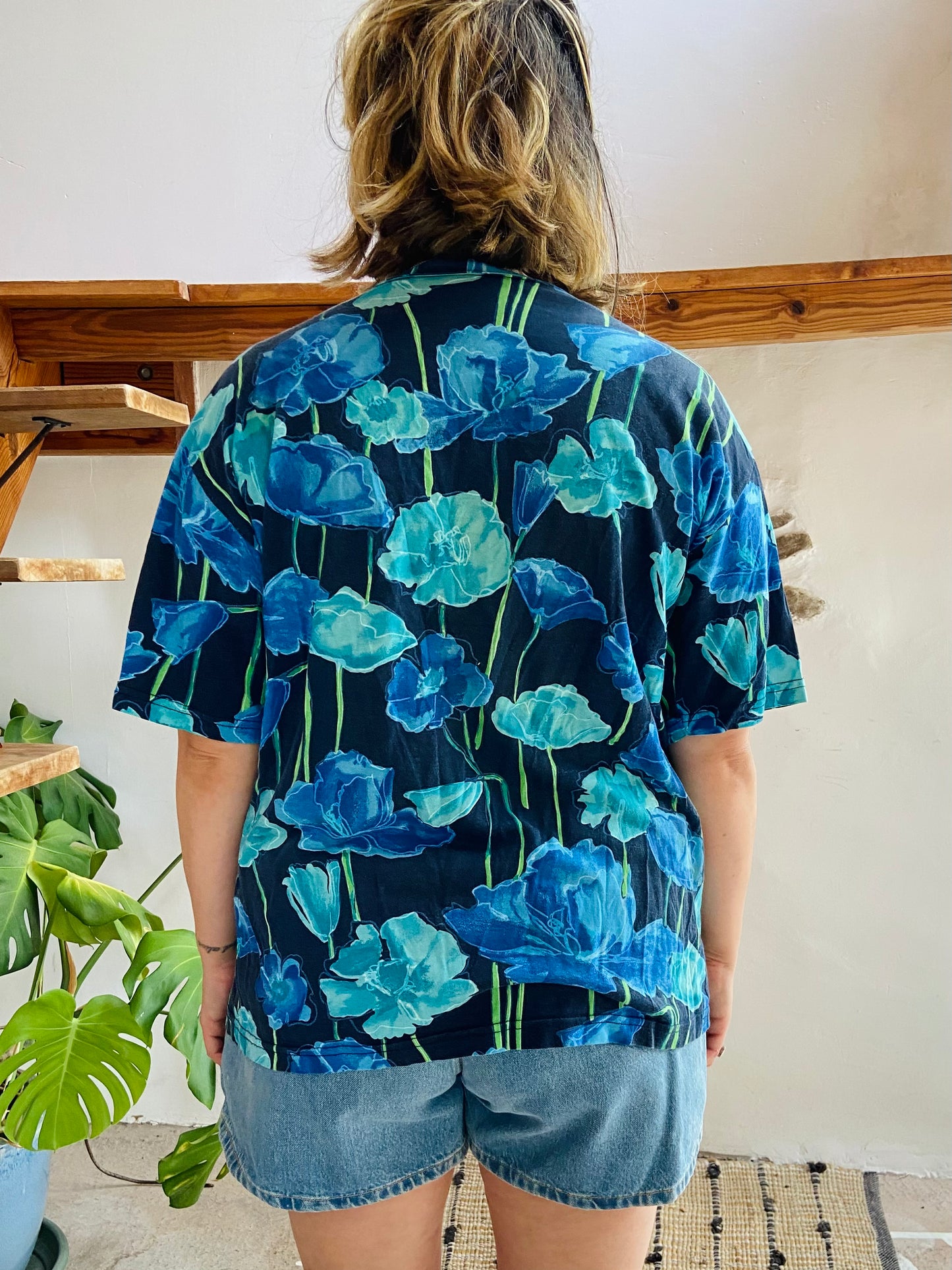 VINTAGE 80’s Blue Floral Loose Top - M/L