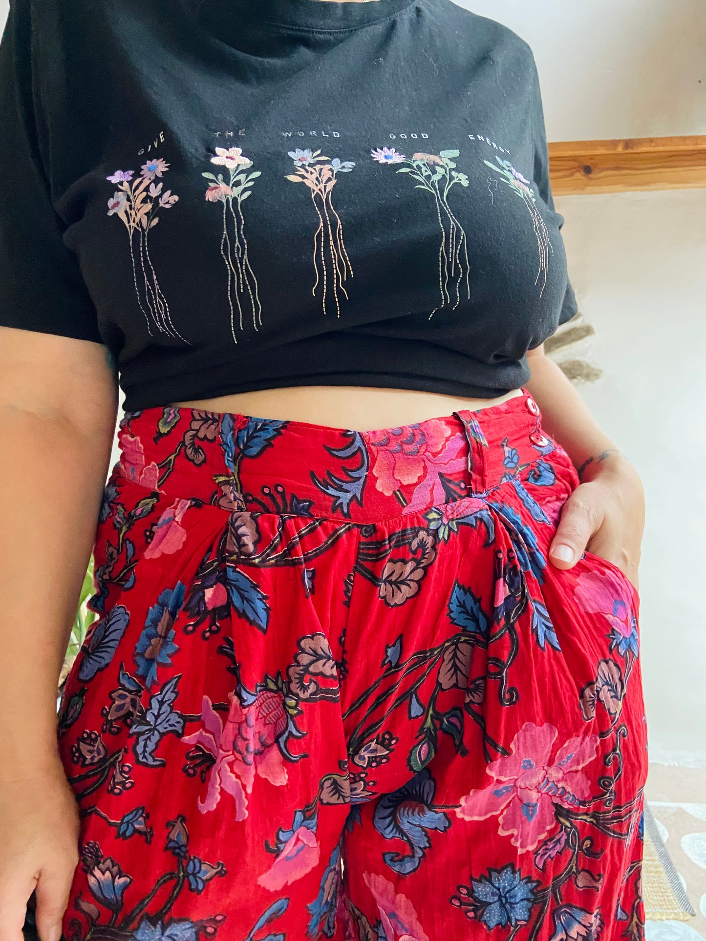 VINTAGE 90's Wide Leg Floral Red Trousers - M/L