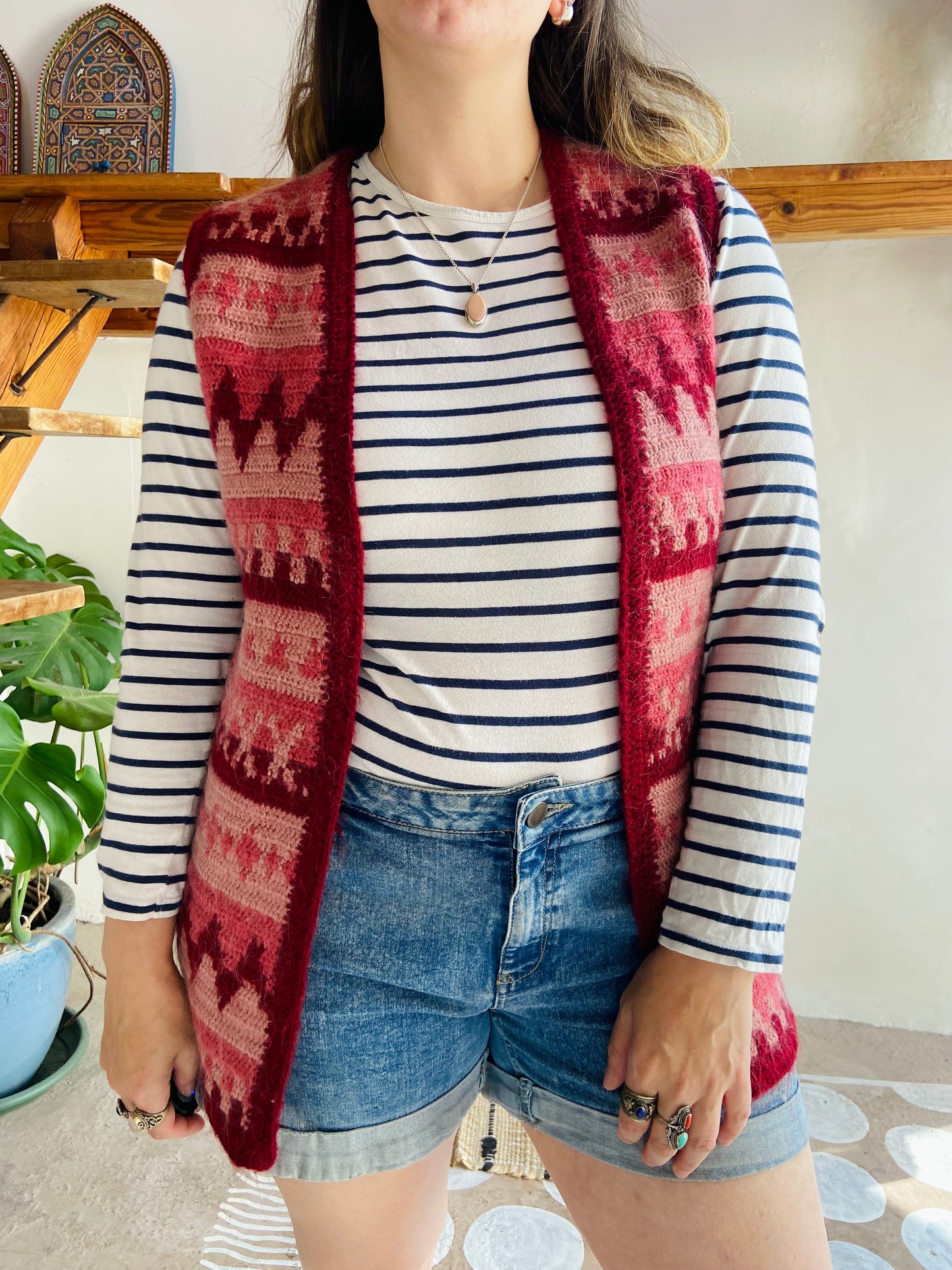 VINTAGE 70's Pink Knitted Waistcoat Gilet - S/M