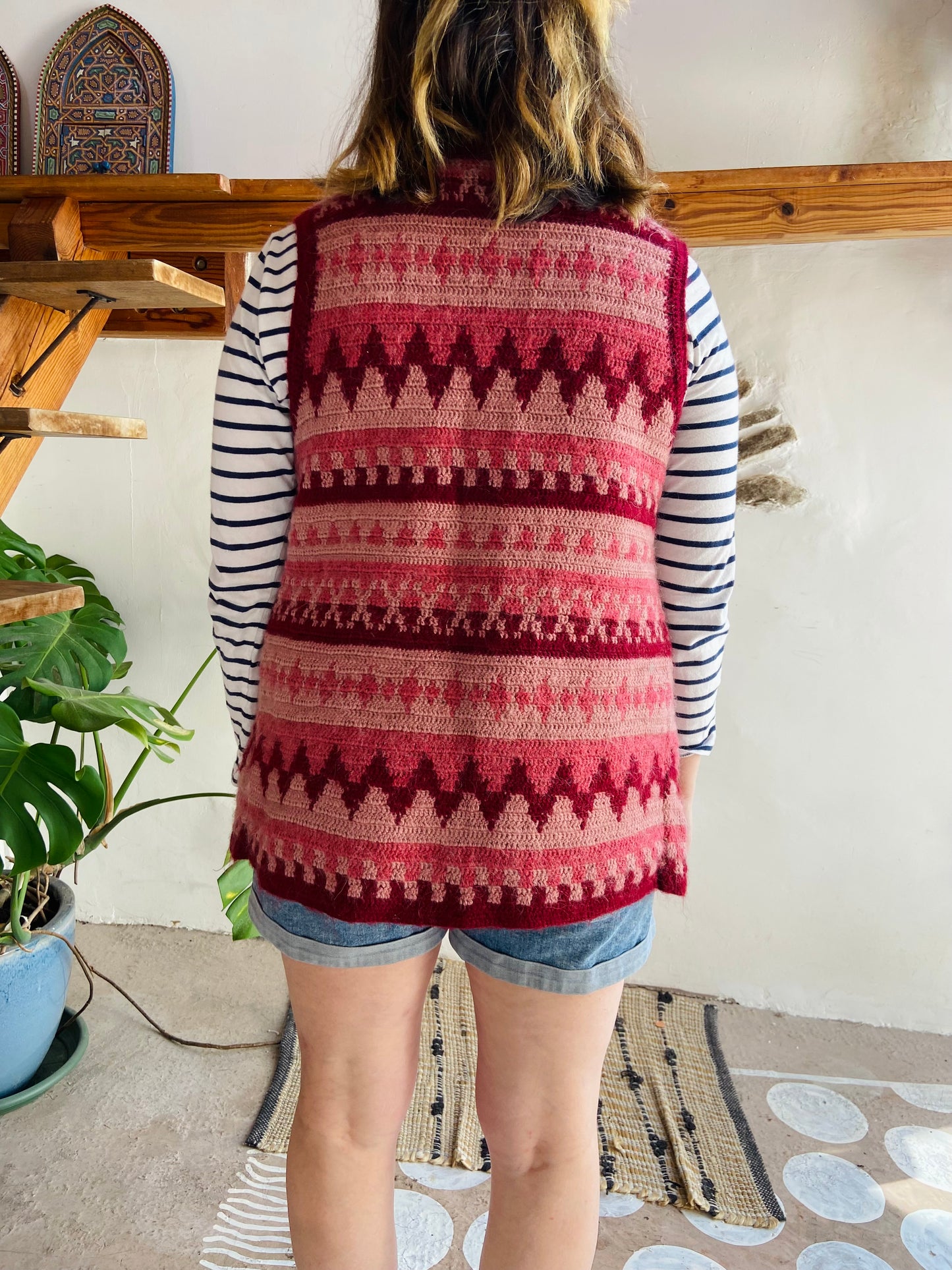 VINTAGE 70's Pink Knitted Waistcoat Gilet - S/M