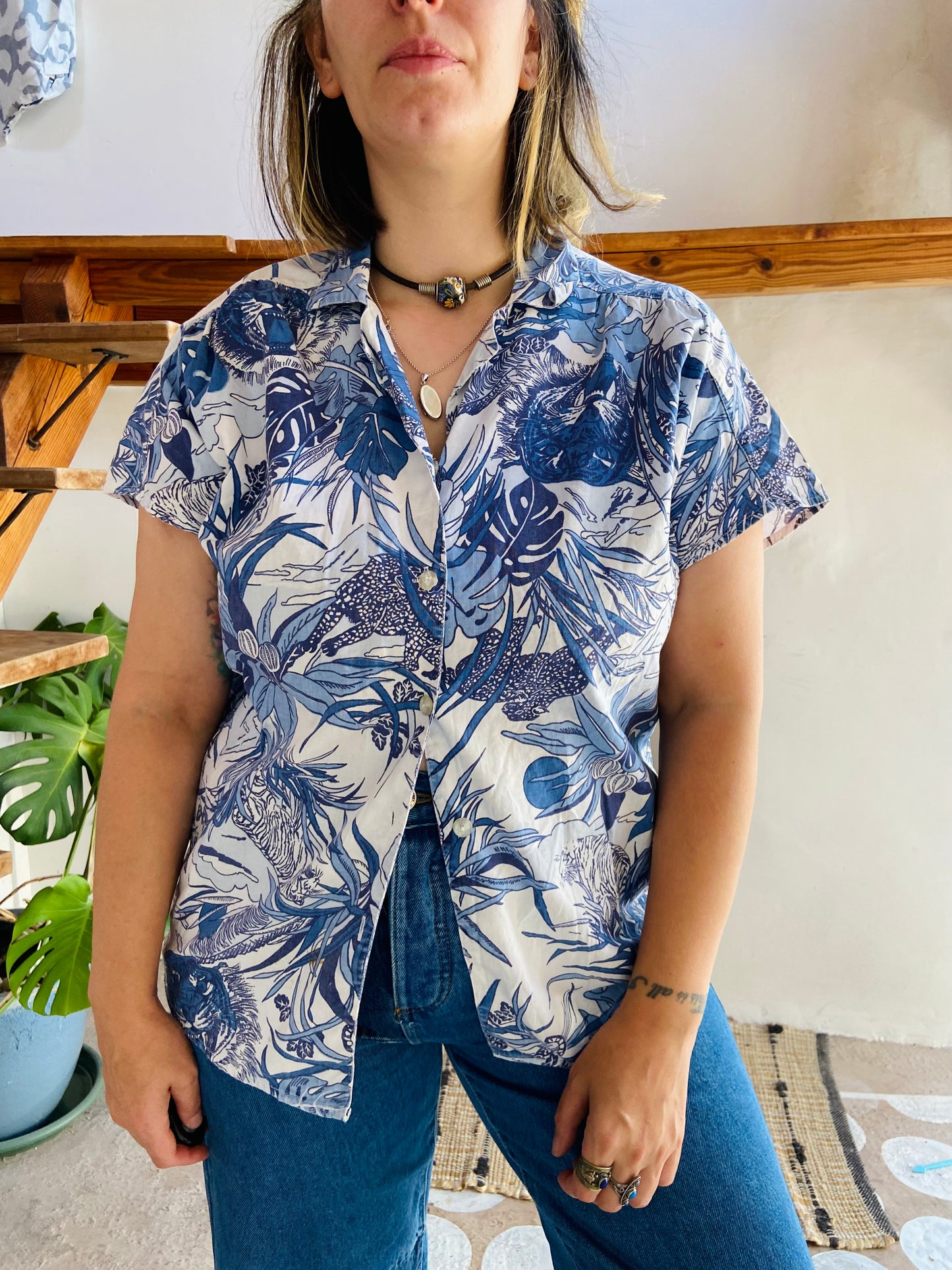 VINTAGE 90's Blue Leaf Print Short Sleeve Shirt - M/L