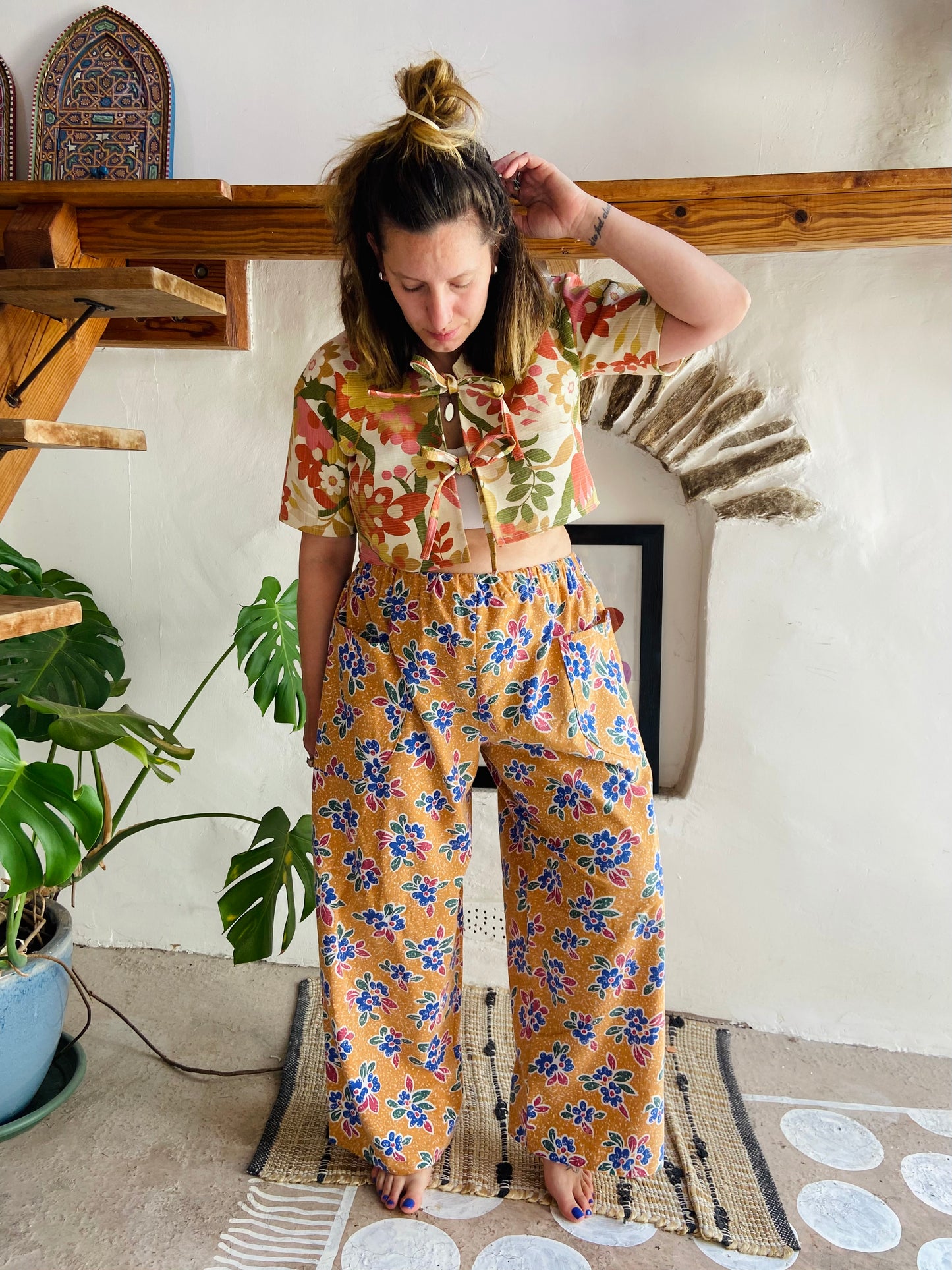 DESERT FOX Orange Floral Print Wide Leg Trousers - M/L