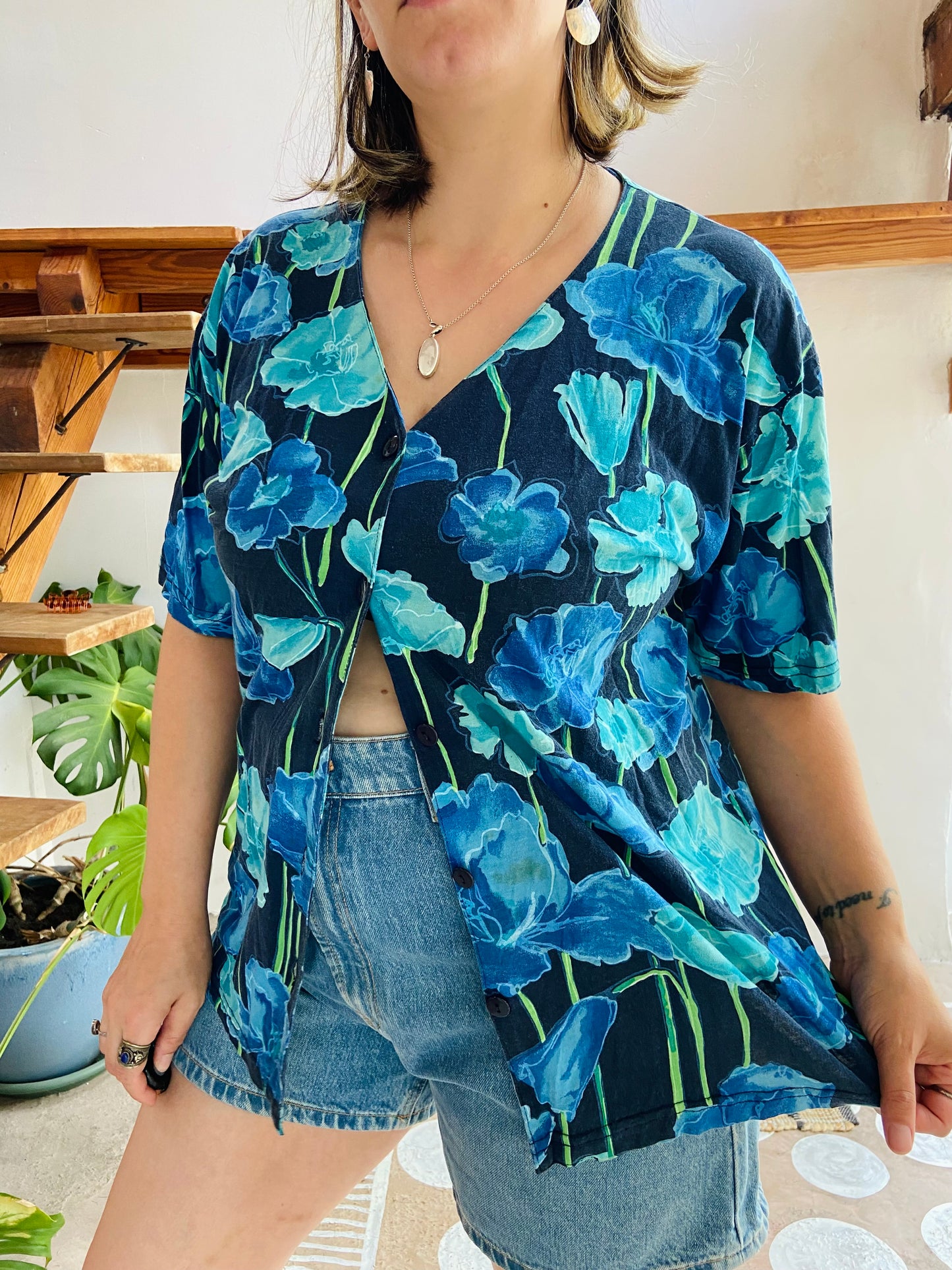 VINTAGE 80’s Blue Floral Loose Top - M/L
