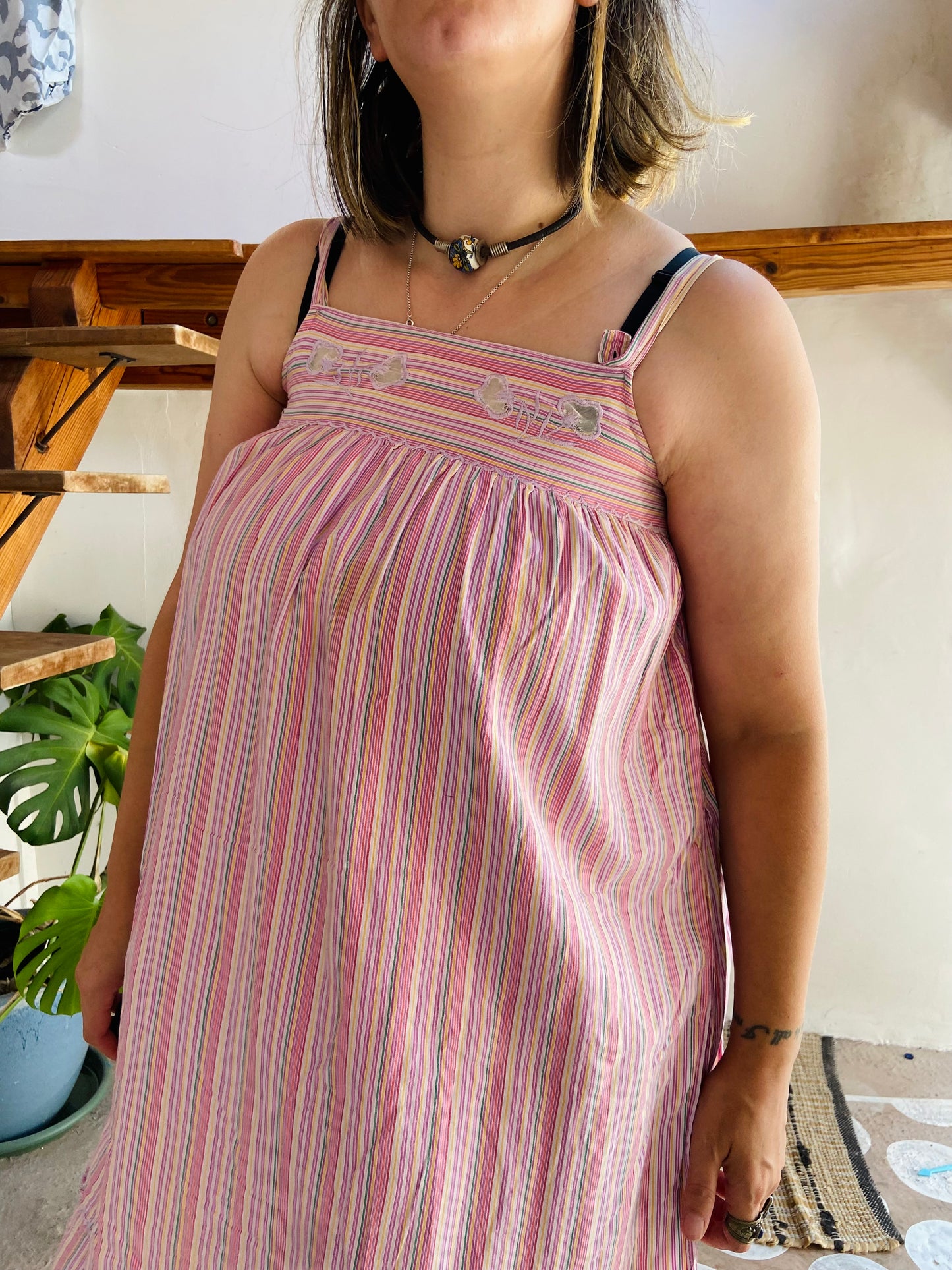VINTAGE 70's Pinky Stripe Embroidered Midi Dress - S/M