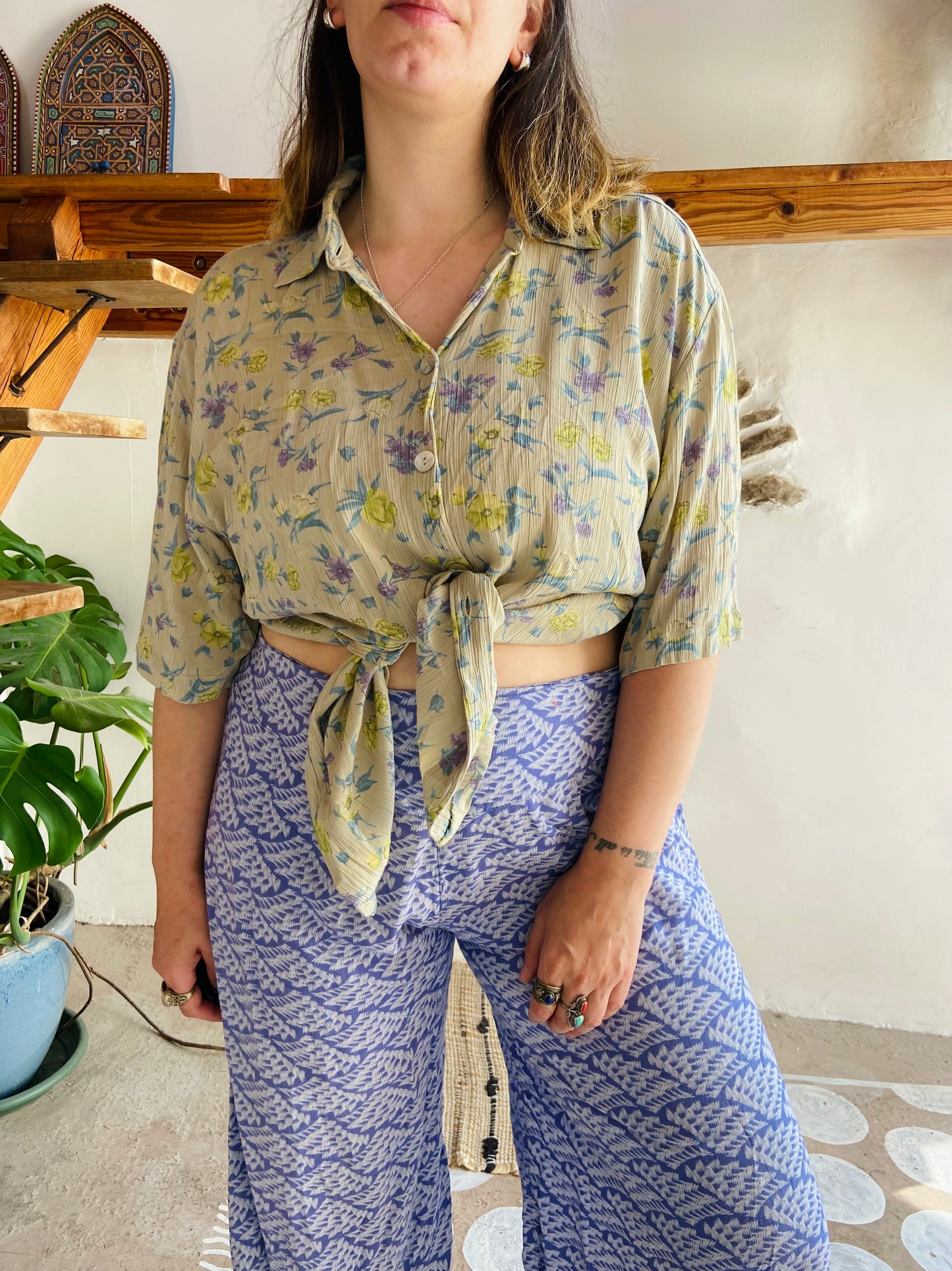 VINTAGE 90's Pastel Floral Short Sleeve Shirt - M/L