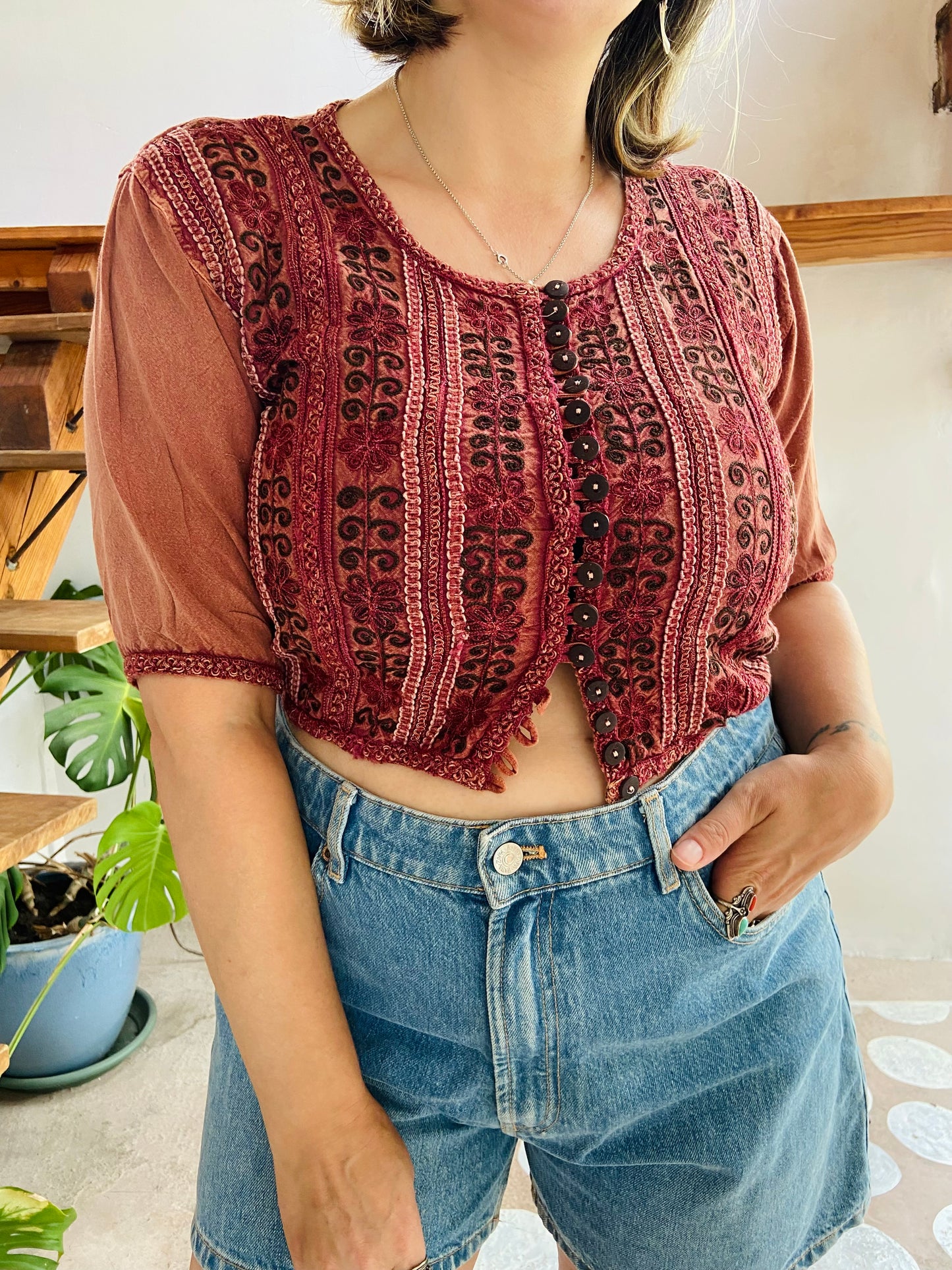 VINTAGE 90’s Bohemian Dusty Red Embroidered Crop Top - S