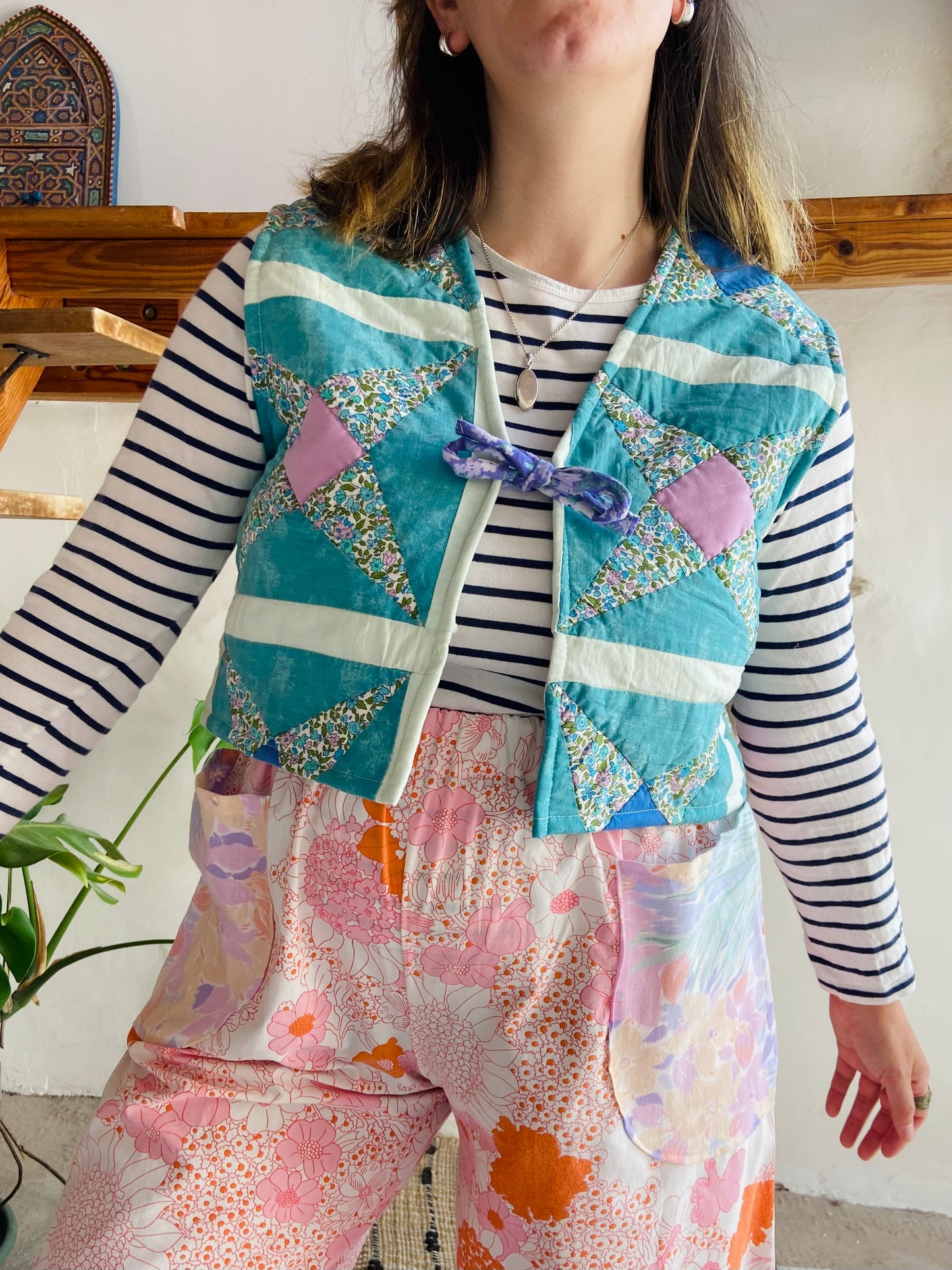 DESERT FOX Patchwork Floral Quilted Sleeveless Waistcoat Gilet - S/M and M/L