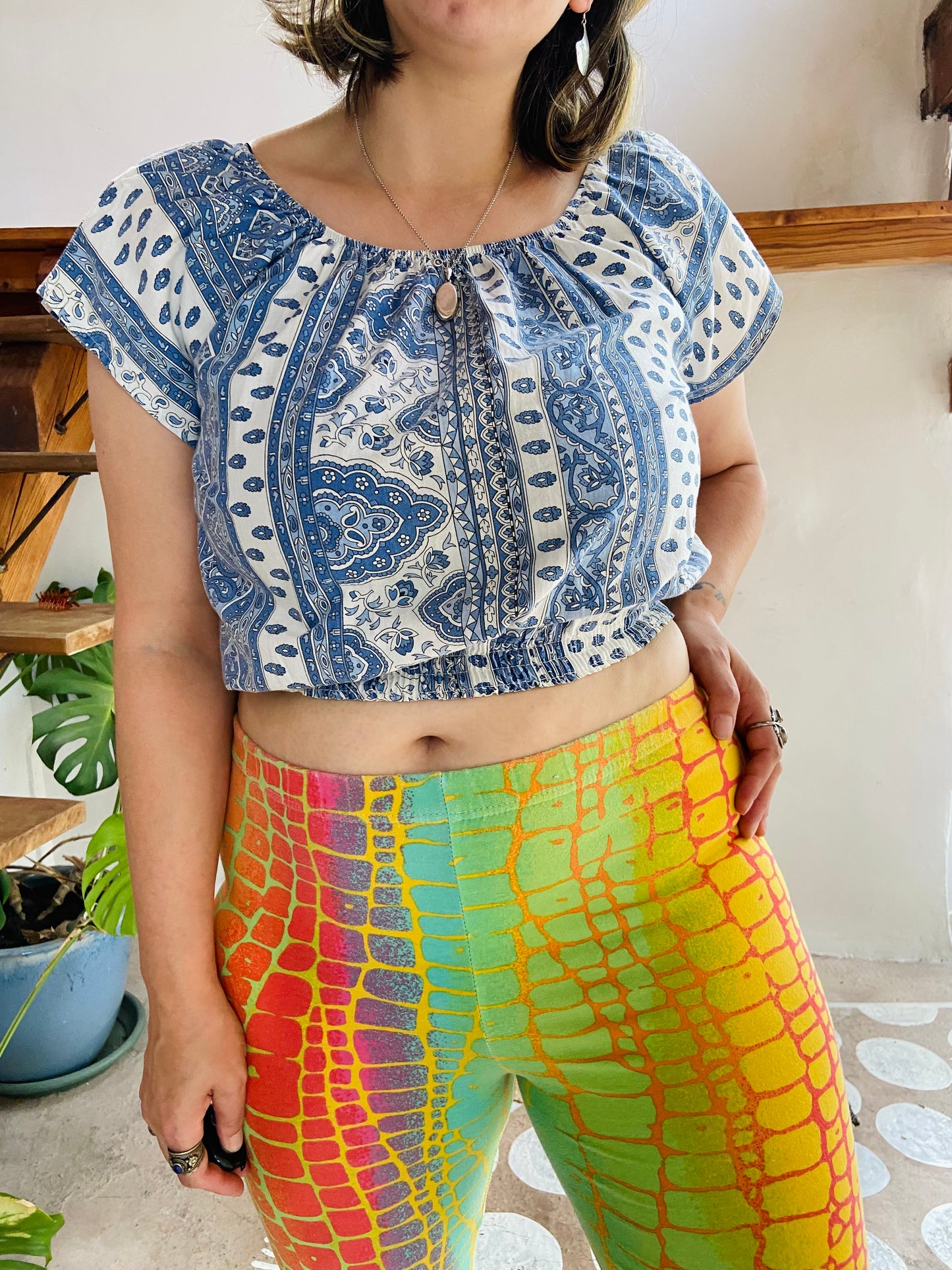 VINTAGE 90’s Rainbow Animal Print Capri Cropped Leggings - M/L