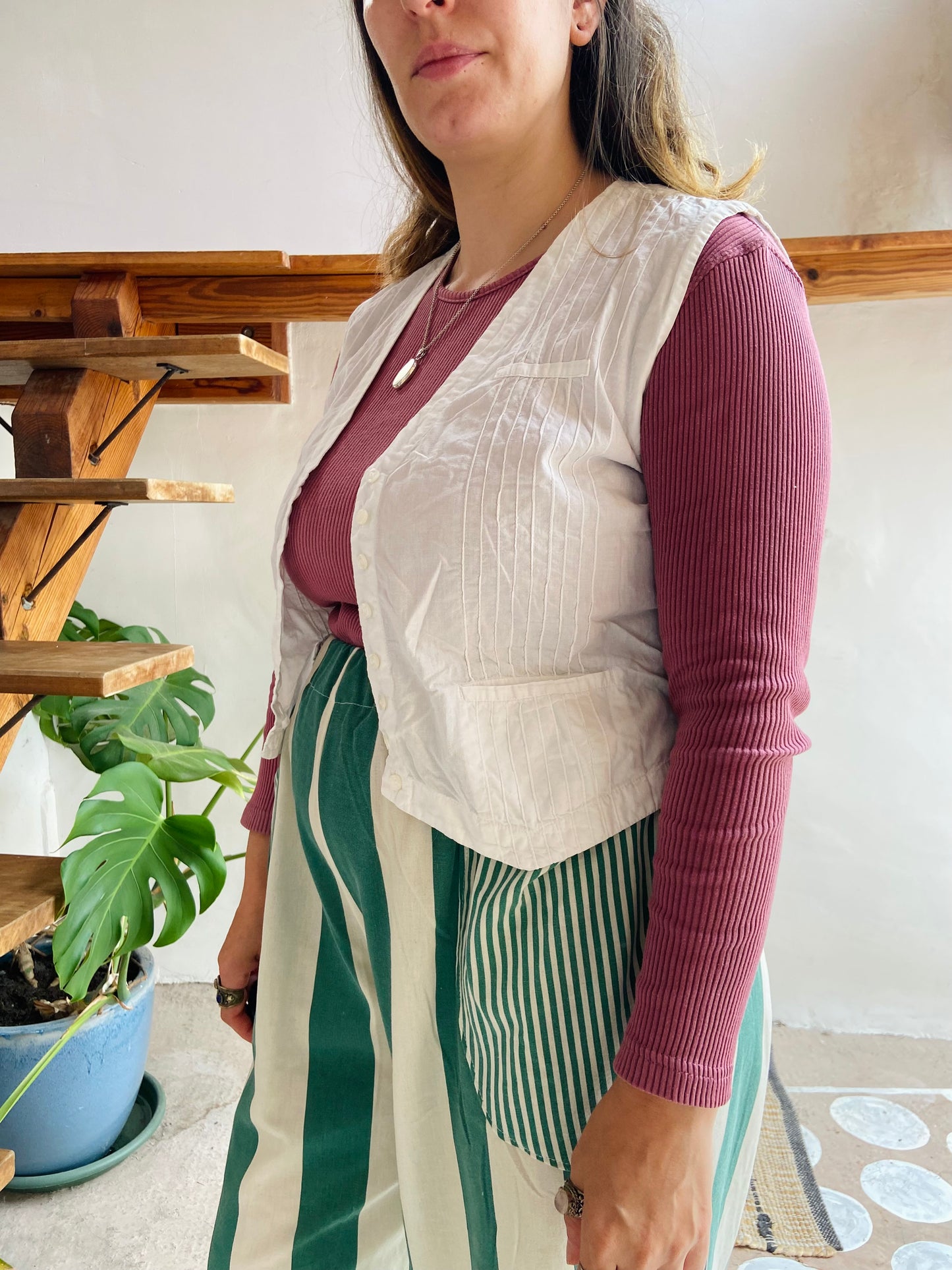 VINTAGE 90's White Cotton Pin Tuck Sleeveless Waistcoat Top - M/L