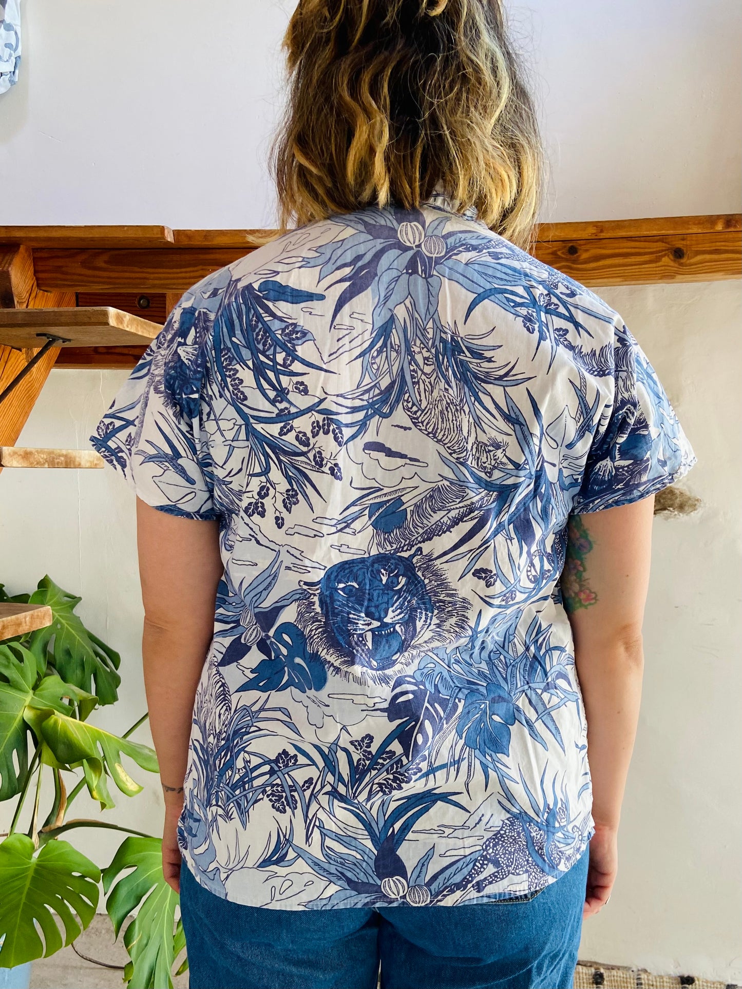 VINTAGE 90's Blue Leaf Print Short Sleeve Shirt - M/L