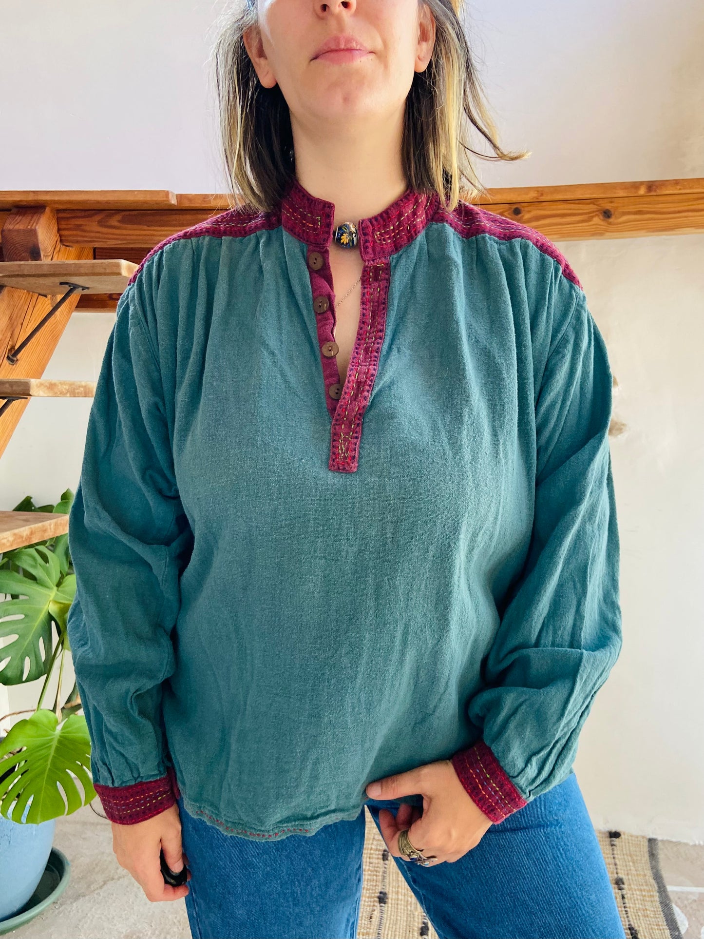 VINTAGE 90's Hippie Embroidered Green Long Sleeve Tunic Top - M/L