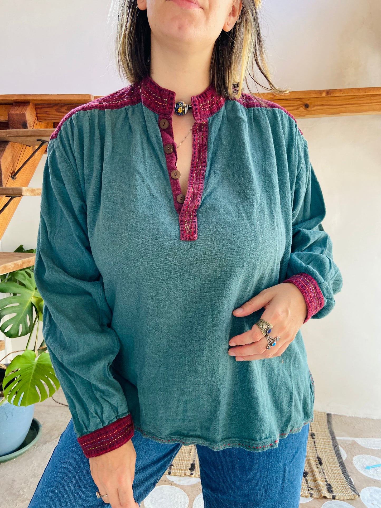 VINTAGE 90's Hippie Embroidered Green Long Sleeve Tunic Top - M/L