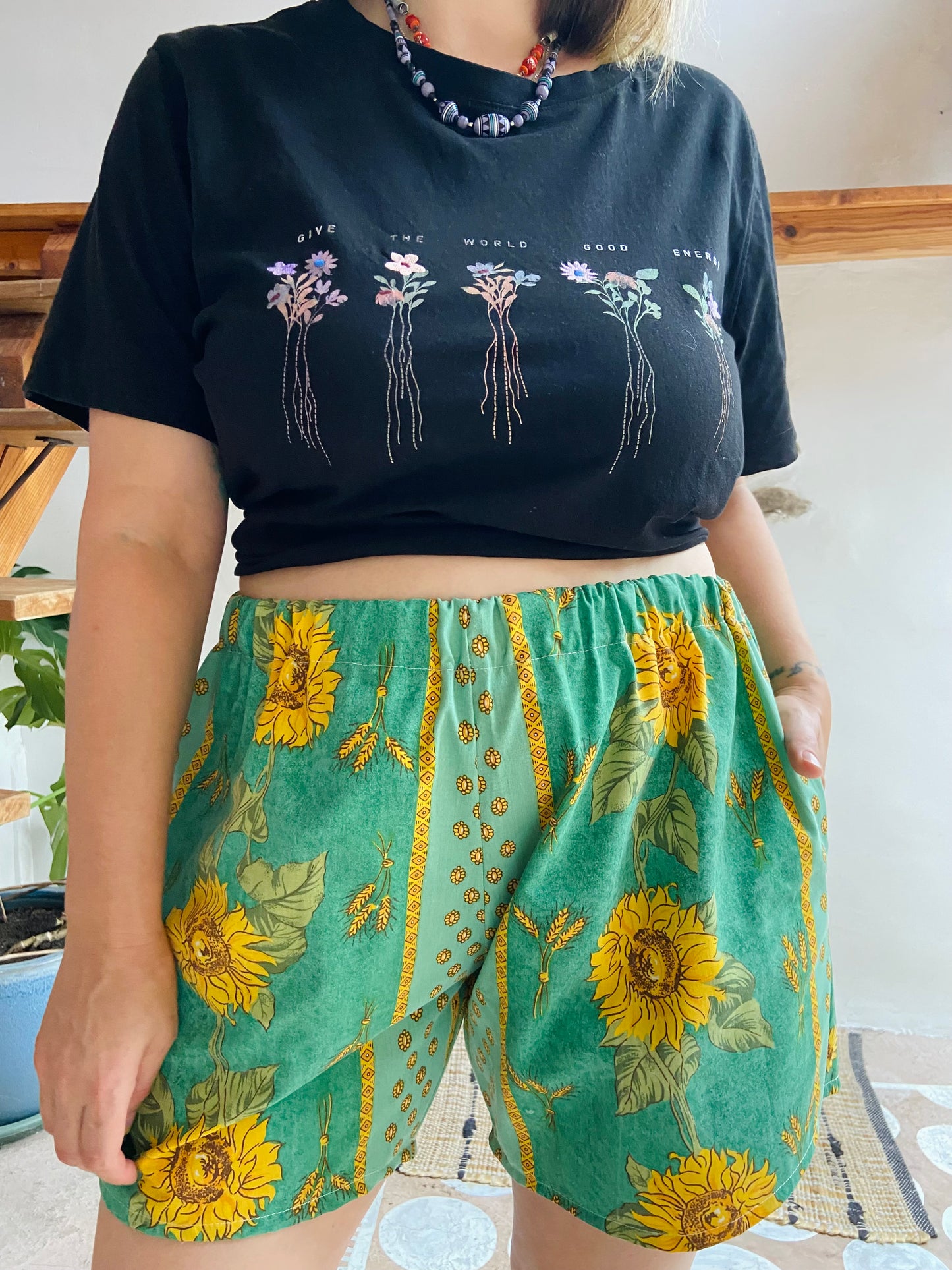 DESERT FOX Green French Sunflower High Waisted Shorts - M/L