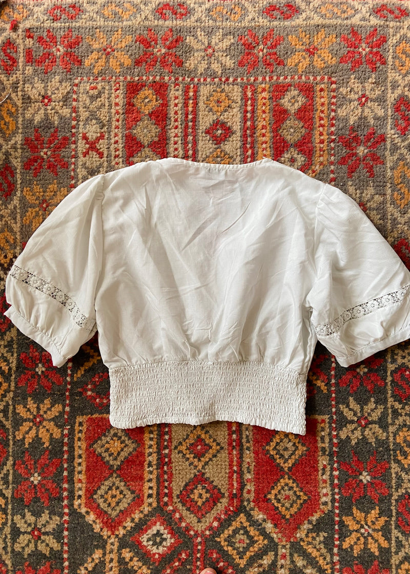 VINTAGE Y2K White Lace Puff Sleeve Crop Top - S/M