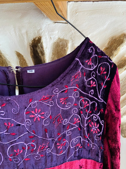 VINTAGE 90’s Purple Embroidered Velvet Midi Dress - XS/S