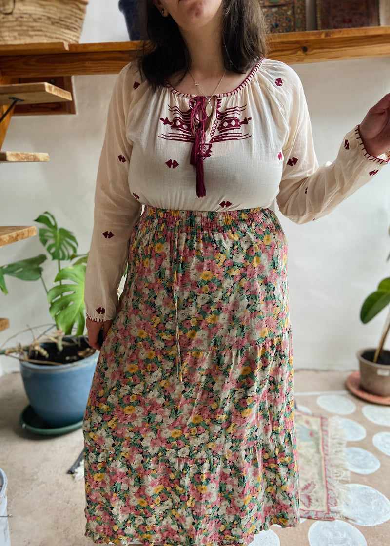 VINTAGE 90's Floral High Waisted Midi Skirt - S/M