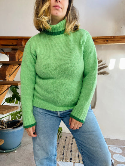 VINTAGE 90’s Green Fun Long Sleeve Jumper - S/M
