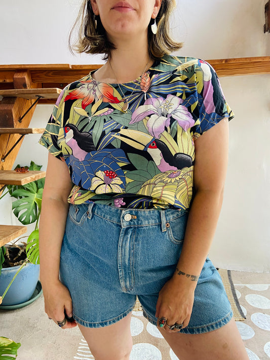 VINTAGE 80’s Toucan Tropical Bird Print Top - S/M