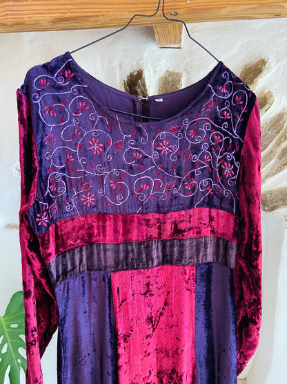 VINTAGE 90’s Purple Embroidered Velvet Midi Dress - XS/S