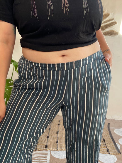 VINTAGE 90’s Blue Stripe Wide Leg Loose Trousers - M/L
