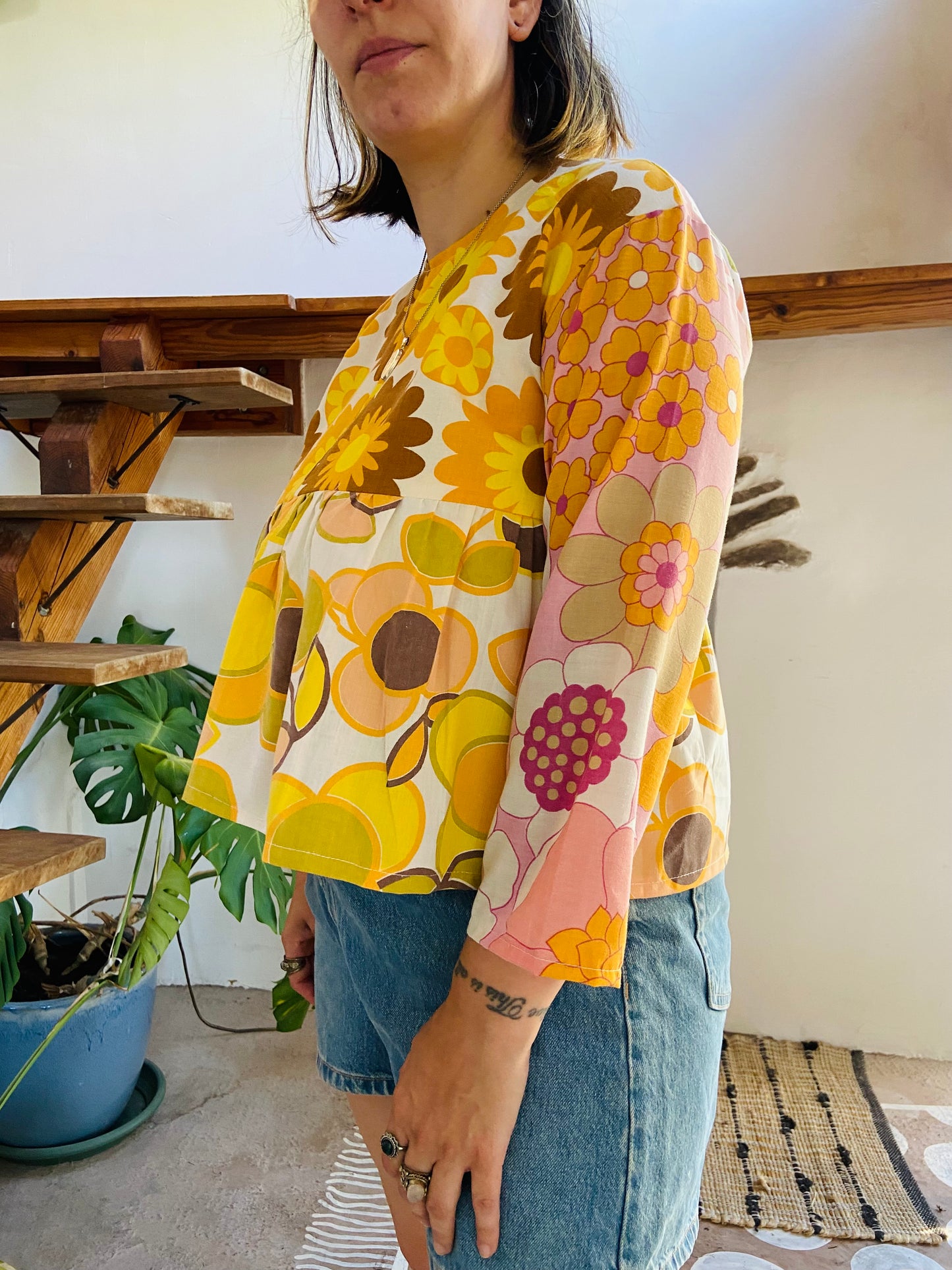 DESERT FOX Patchwork 70's Orange & Pink Floral Ruffle Top - S/M