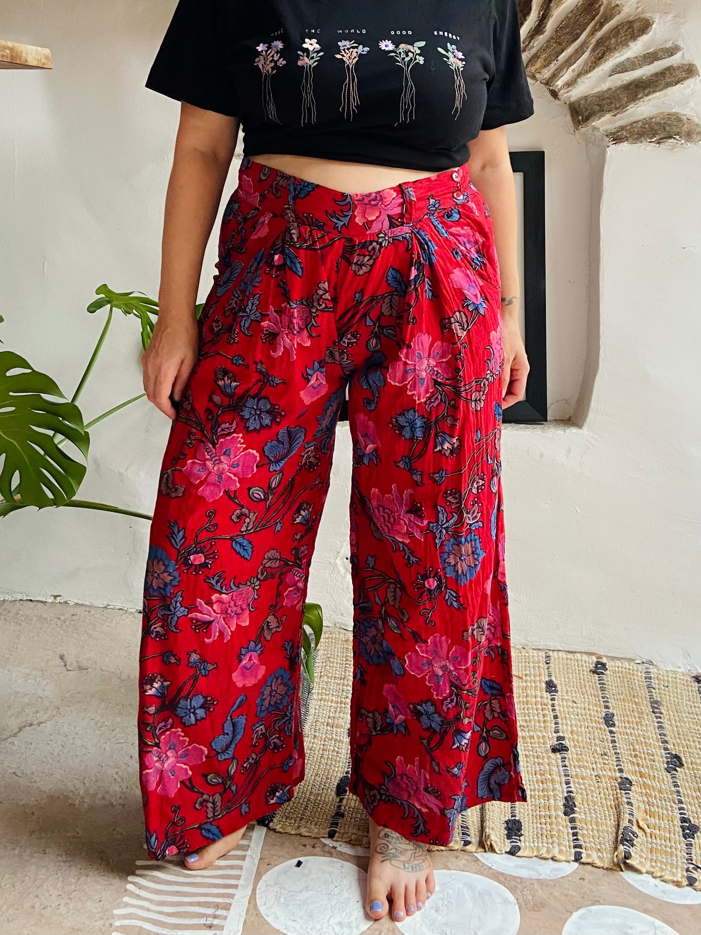 VINTAGE 90's Wide Leg Floral Red Trousers - M/L