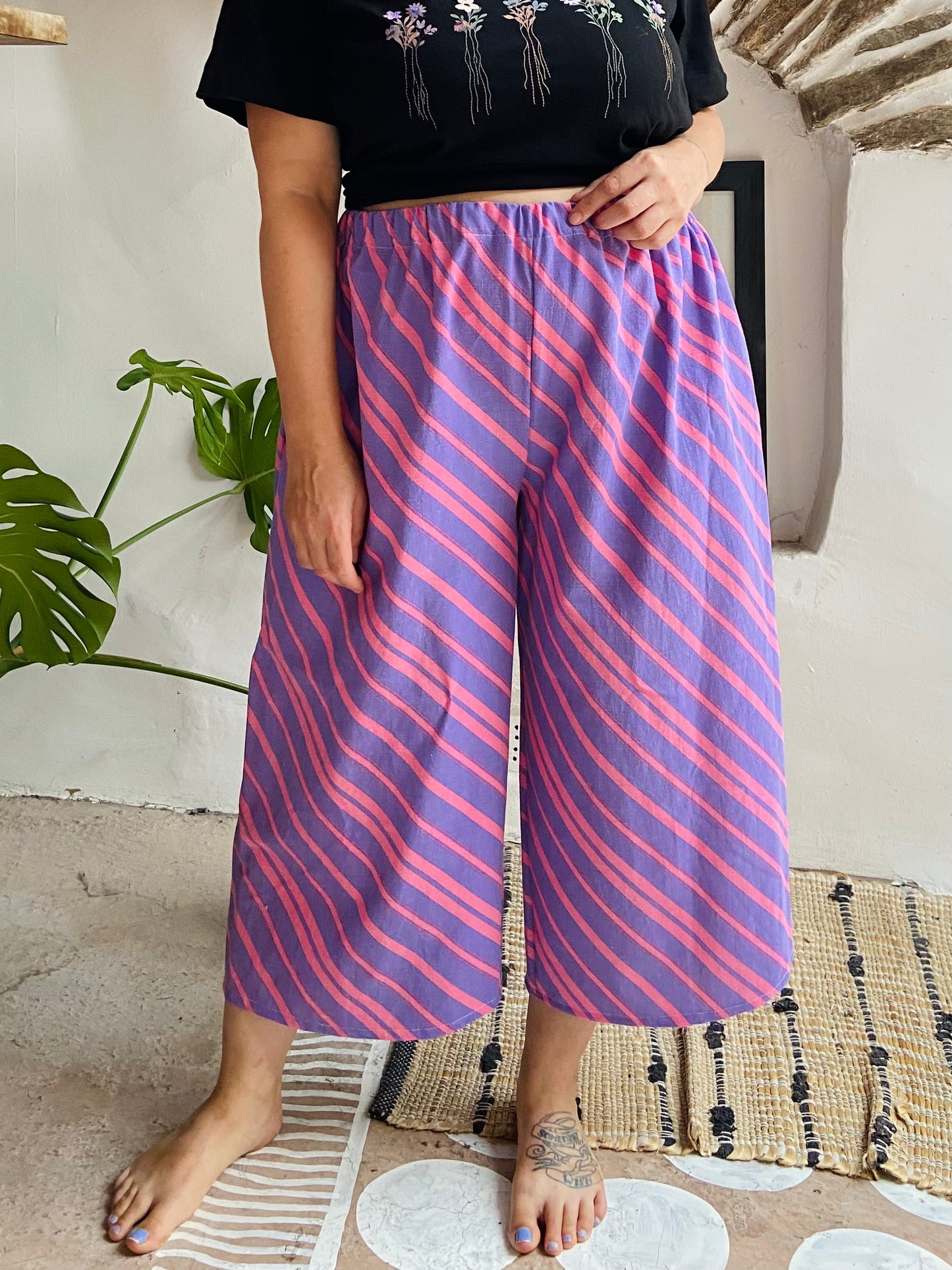DESERT FOX Purple Chevron Stripe Wide Leg Trousers - M/L
