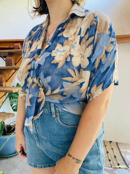 VINTAGE 90's Blue Floral Print Loose Short Sleeve Shirt - M/L