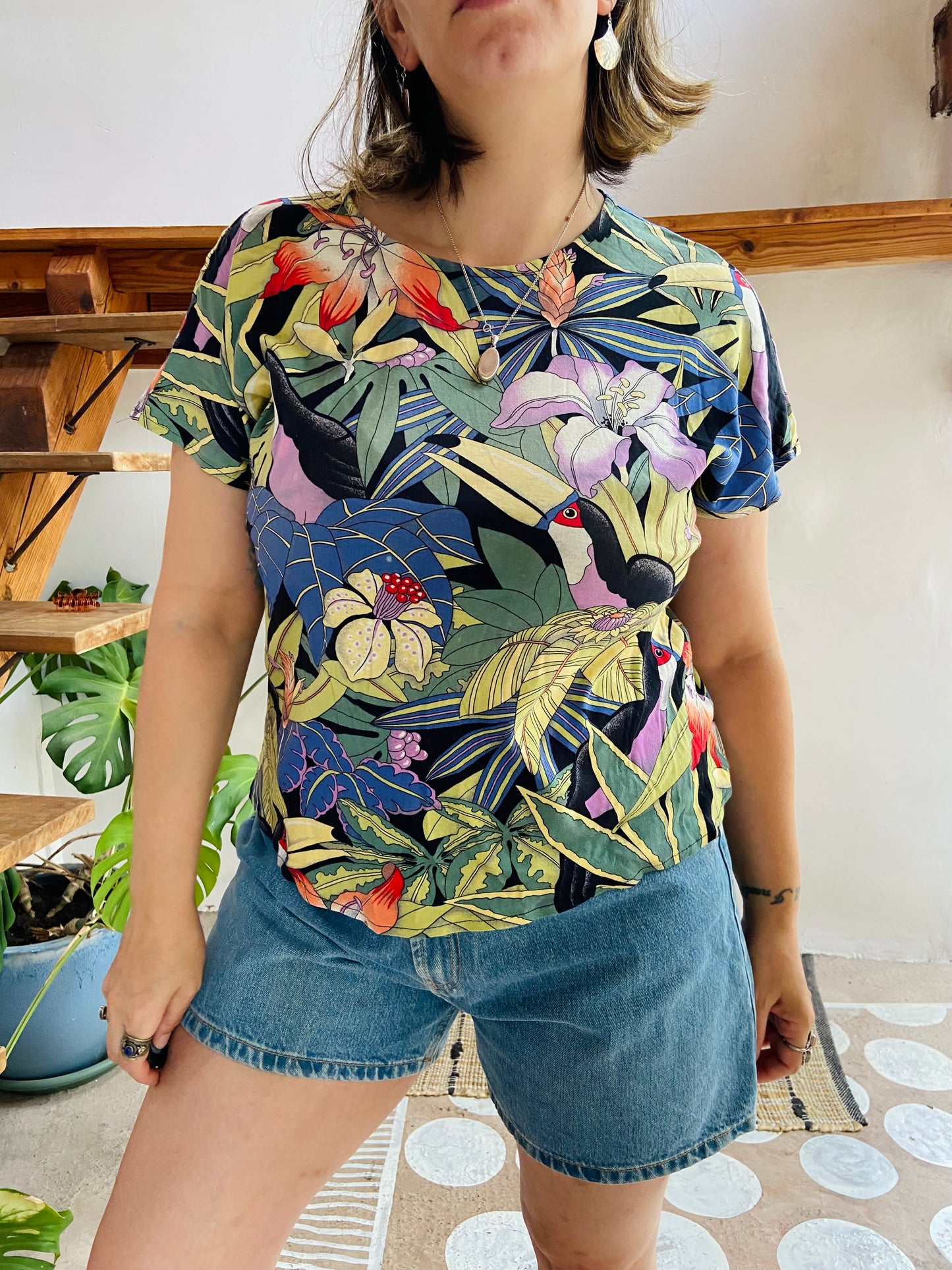 VINTAGE 80’s Toucan Tropical Bird Print Top - S/M
