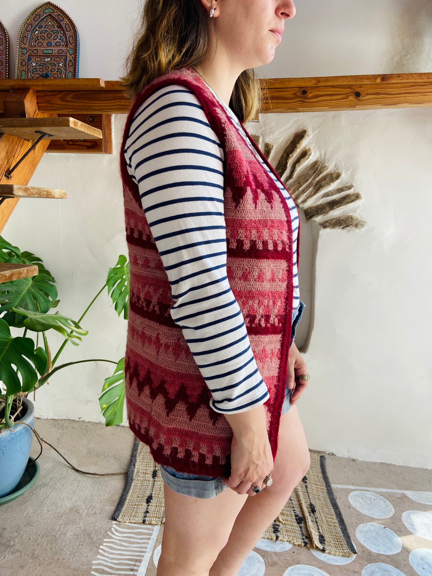 VINTAGE 70's Pink Knitted Waistcoat Gilet - S/M