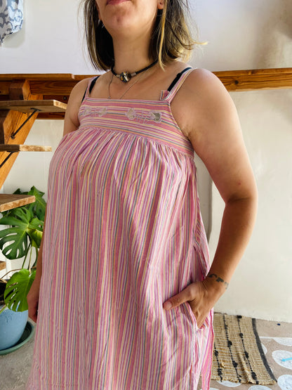 VINTAGE 70's Pinky Stripe Embroidered Midi Dress - S/M