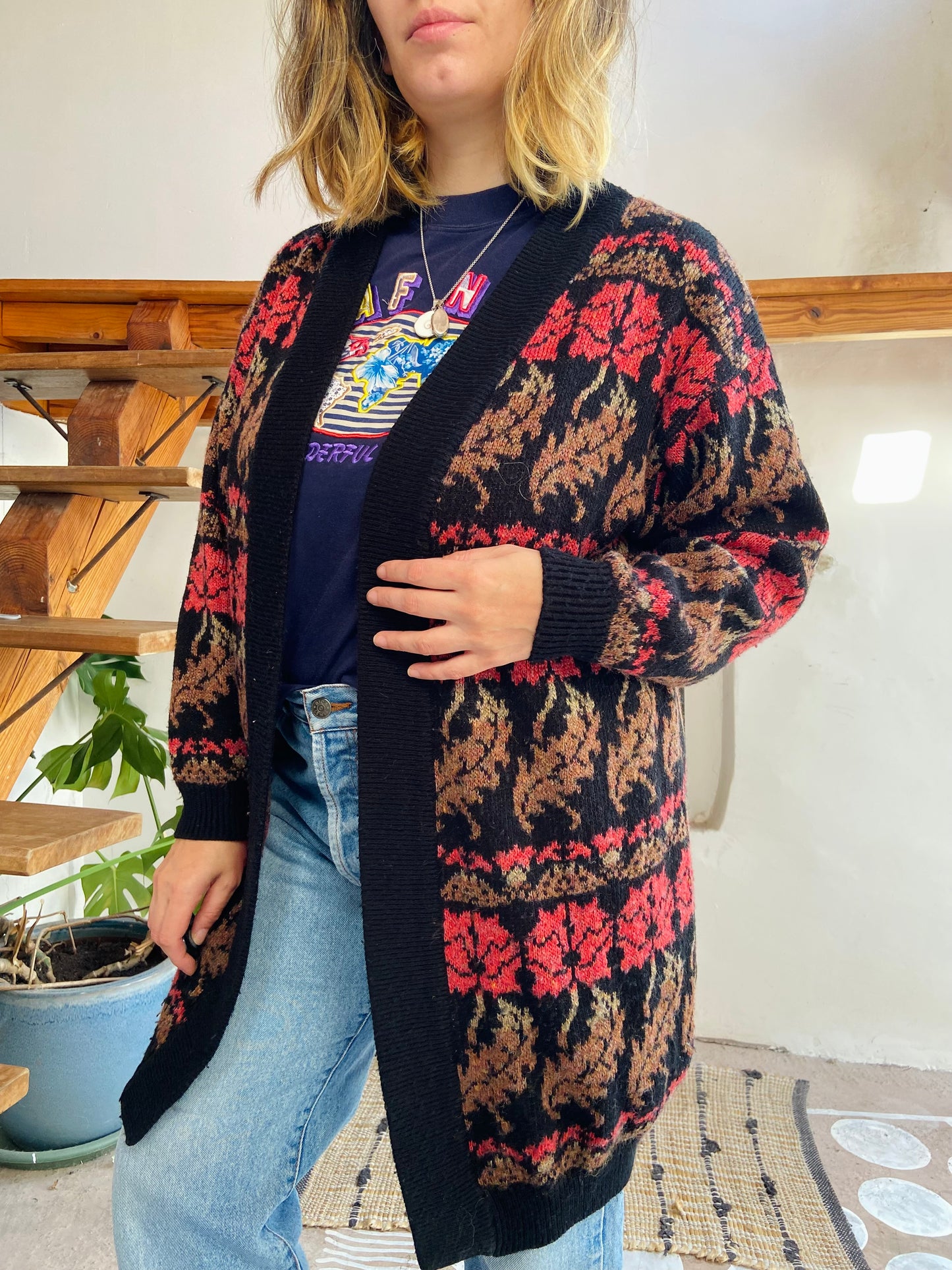 VINTAGE 80’s Floral Knit Cardigan - M/L