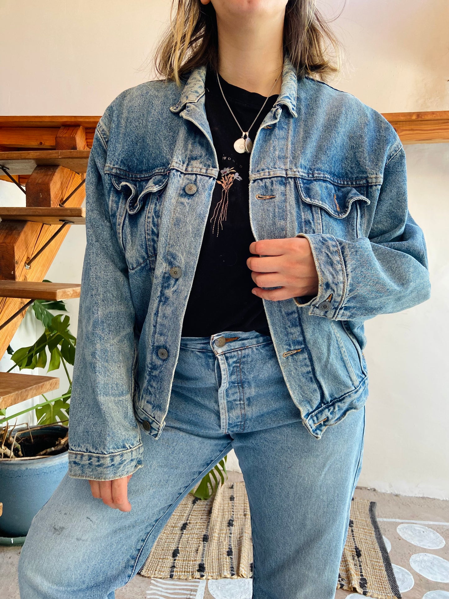 VINTAGE 90's Light Wash Denim Jacket - M