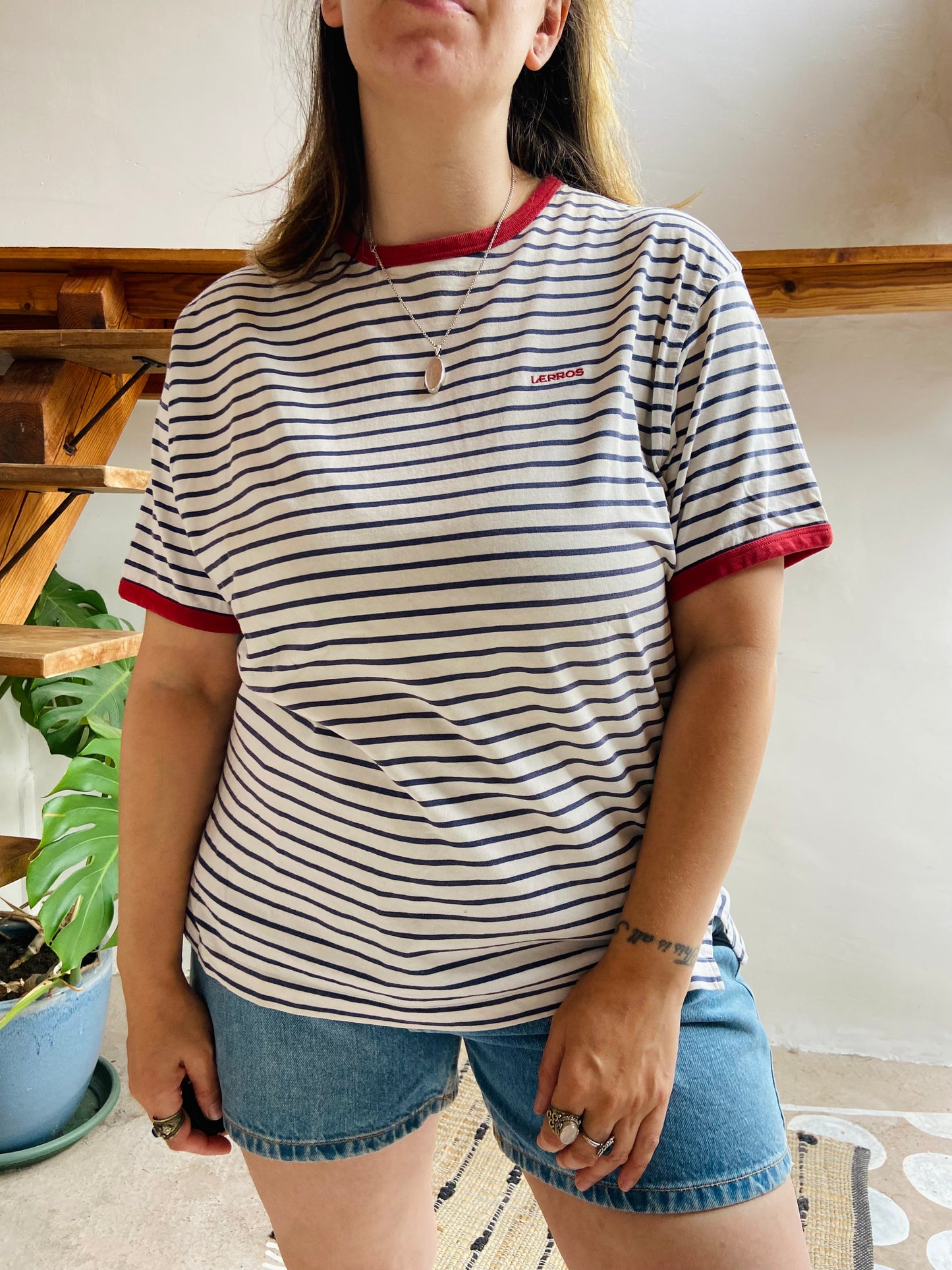 VINTAGE 90's Blue & White & Red Stripe Tee T-Shirt - M/L