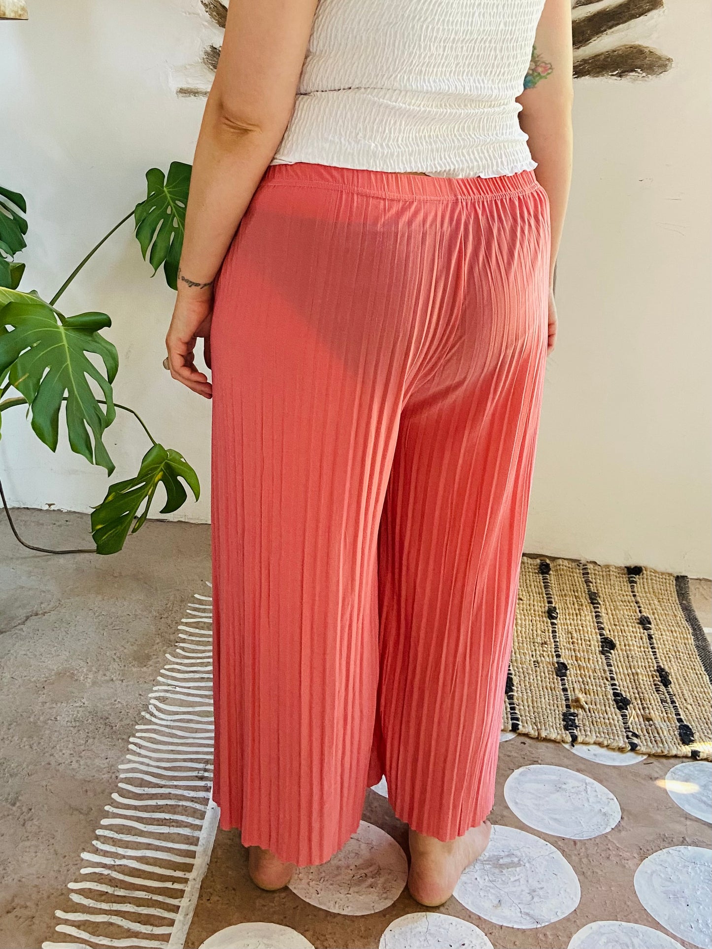 VINTAGE 90's Pink Pleated Wide Leg Trousers - M